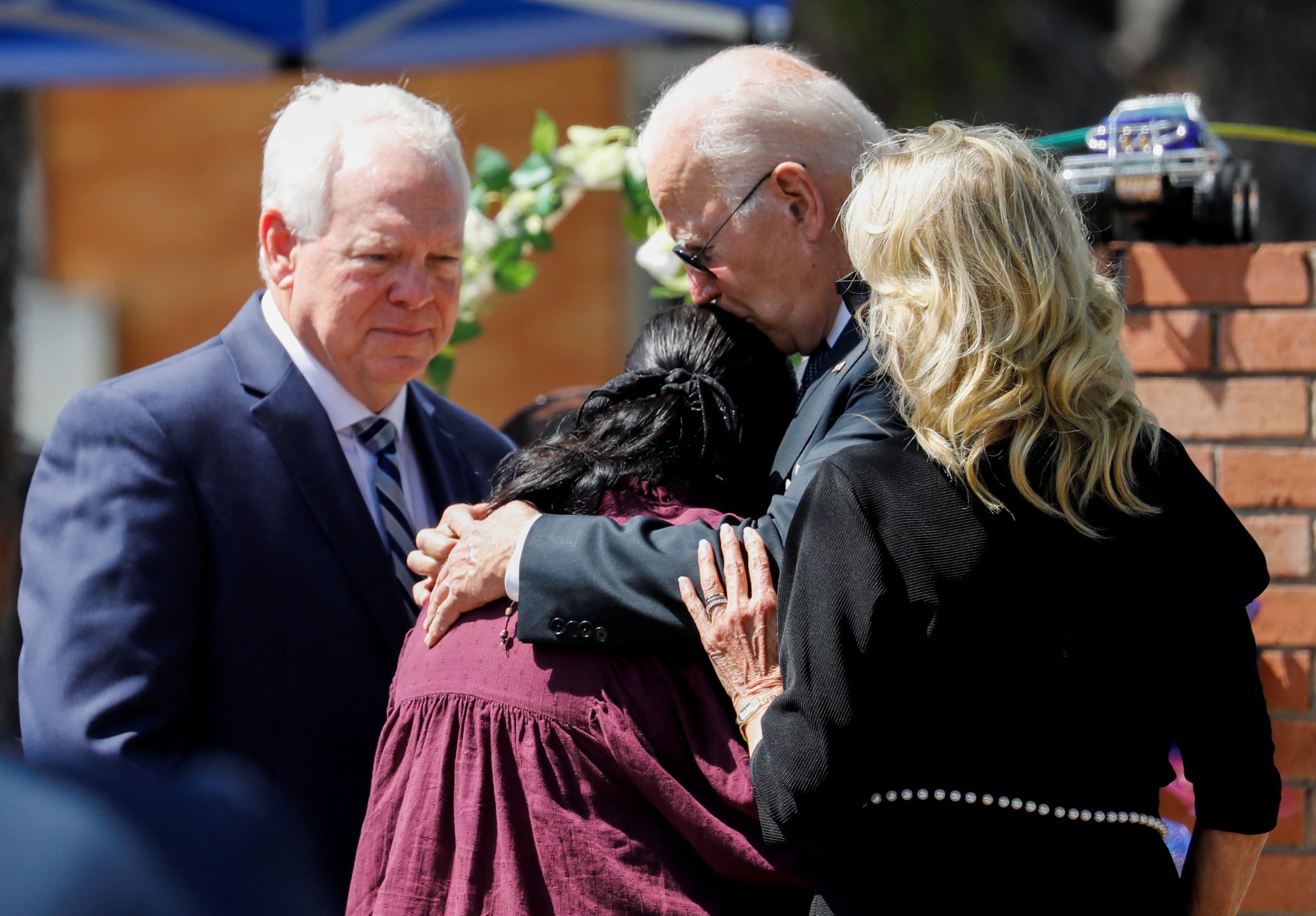 1653851808-2022-05-29T172014Z_313795178_RC25HU9AEWWG_RTRMADP_3_TEXAS-SHOOTING-BIDEN-scaled.jpg