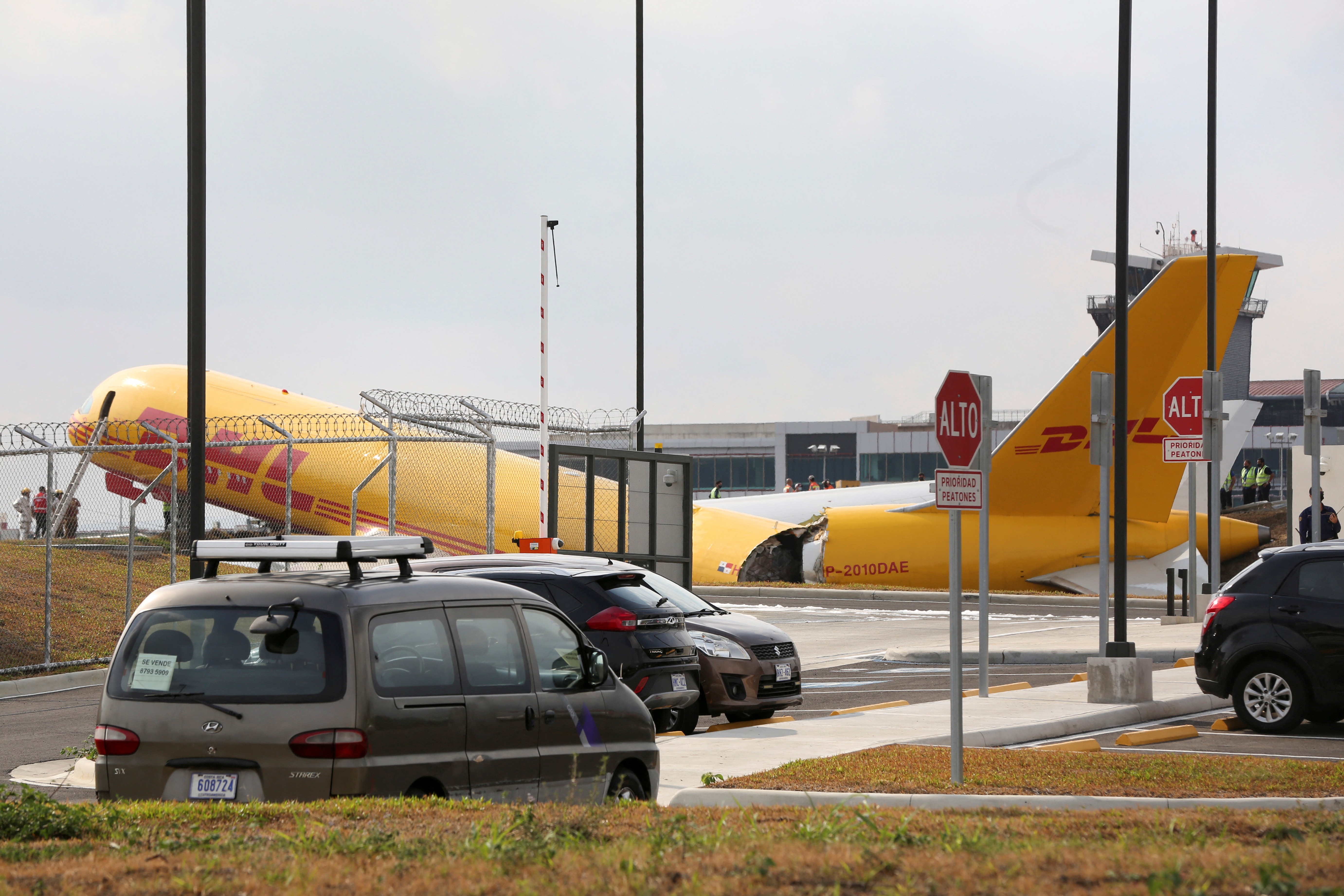 Costa Rica shuts an airport after cargo plane makes emergency landing, in Alajuela