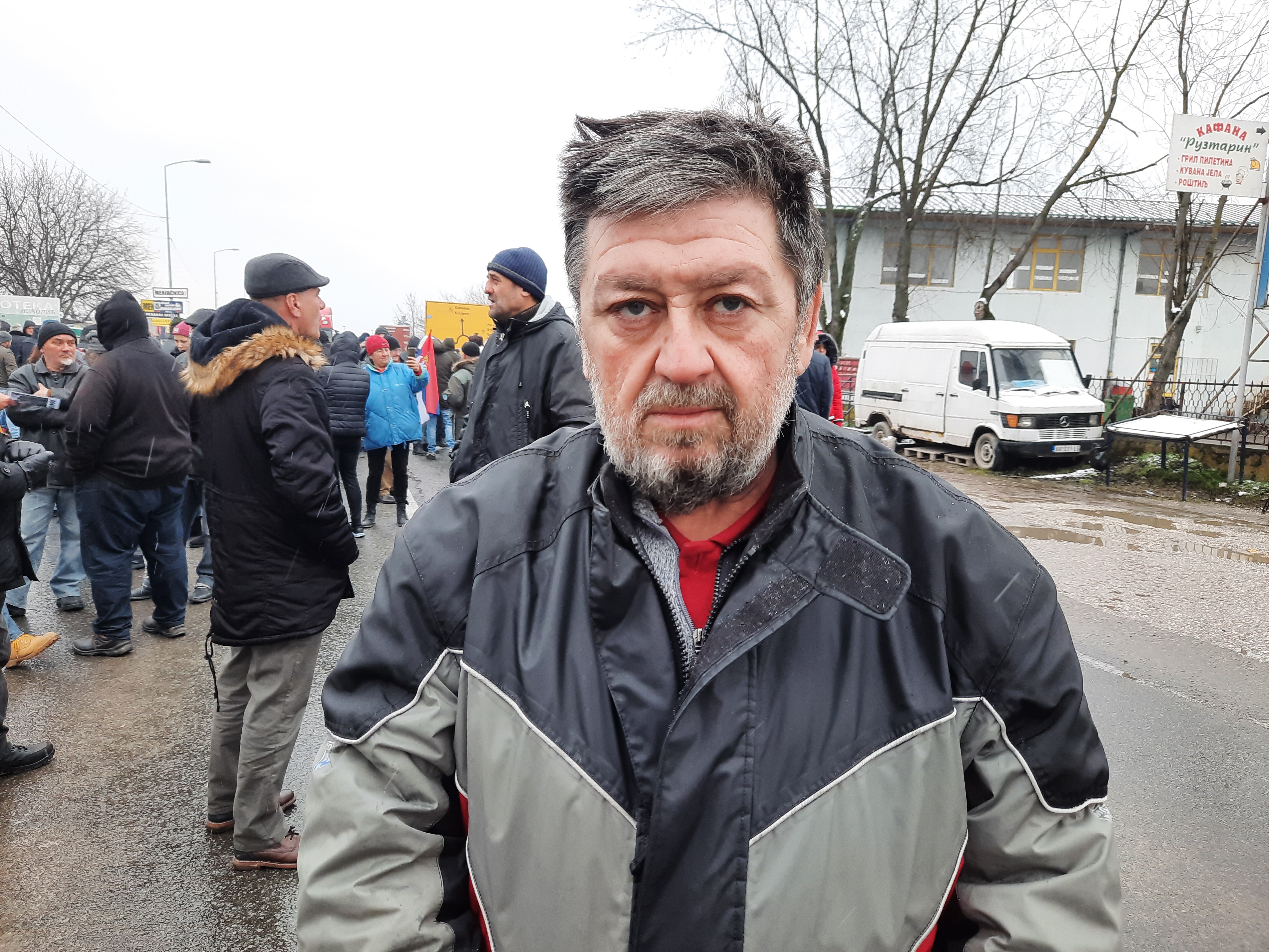 Radiša Simeunović iz Obrve kome je oduzeto 3,5 hektara plodnih njiva. Suprug gospođe koju je prošle subote udario muškarac kolima u Preljini