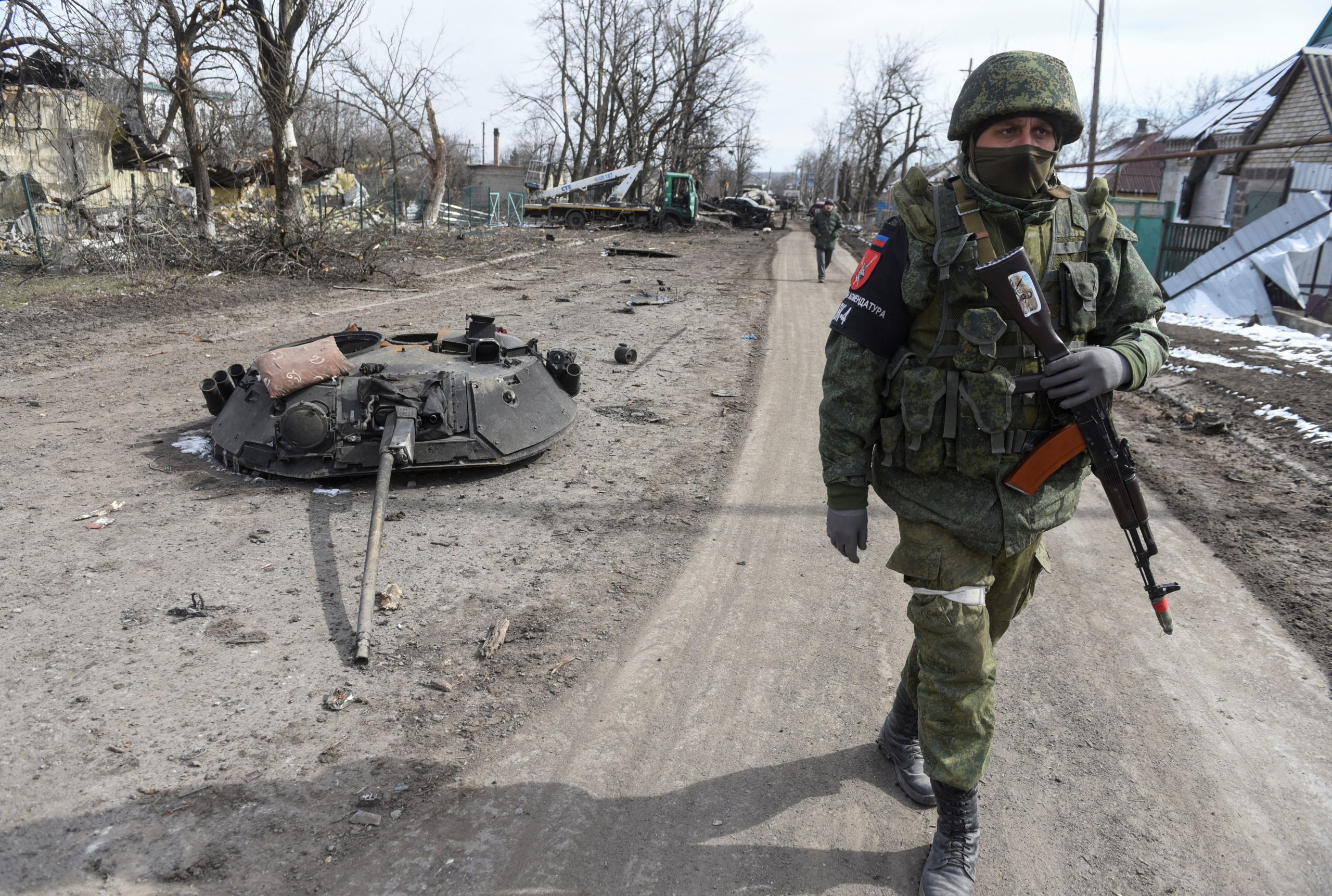 1647186240-2022-03-13T154146Z_1203149689_RC2O1T96YMDA_RTRMADP_3_UKRAINE-CRISIS-DONETSK-REGION-scaled.jpg