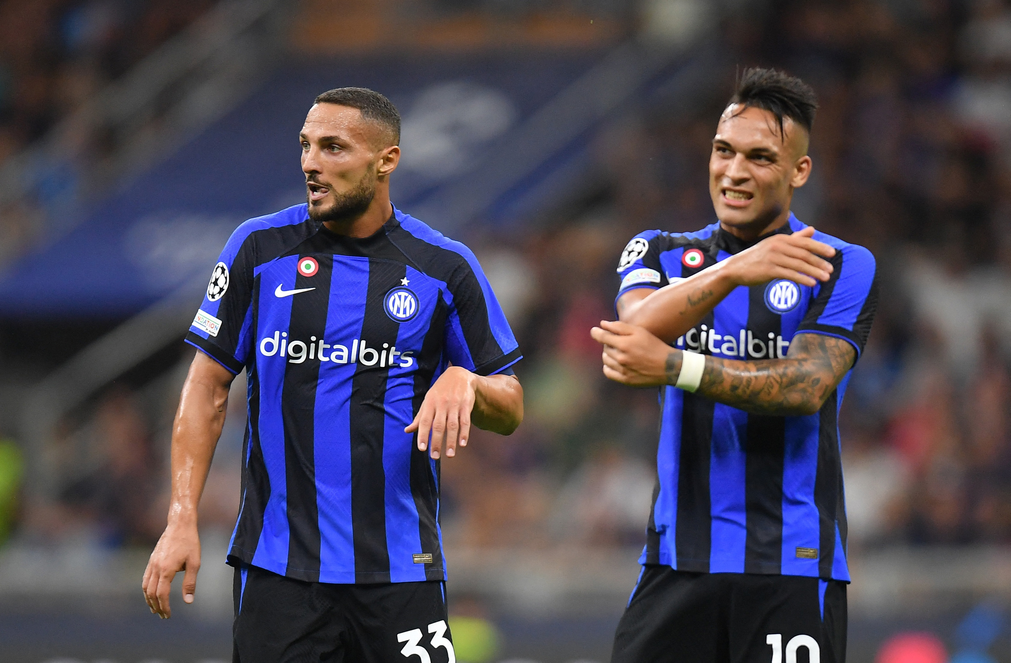 Soccer Football - Champions League - Group C - Inter Milan v Bayern Munich - San Siro, Milan, Italy - September 7, 2022 Inter Milan's Lautaro Martinez reacts as Danilo D'Ambrosio looks on REUTERS/Daniele Mascolo