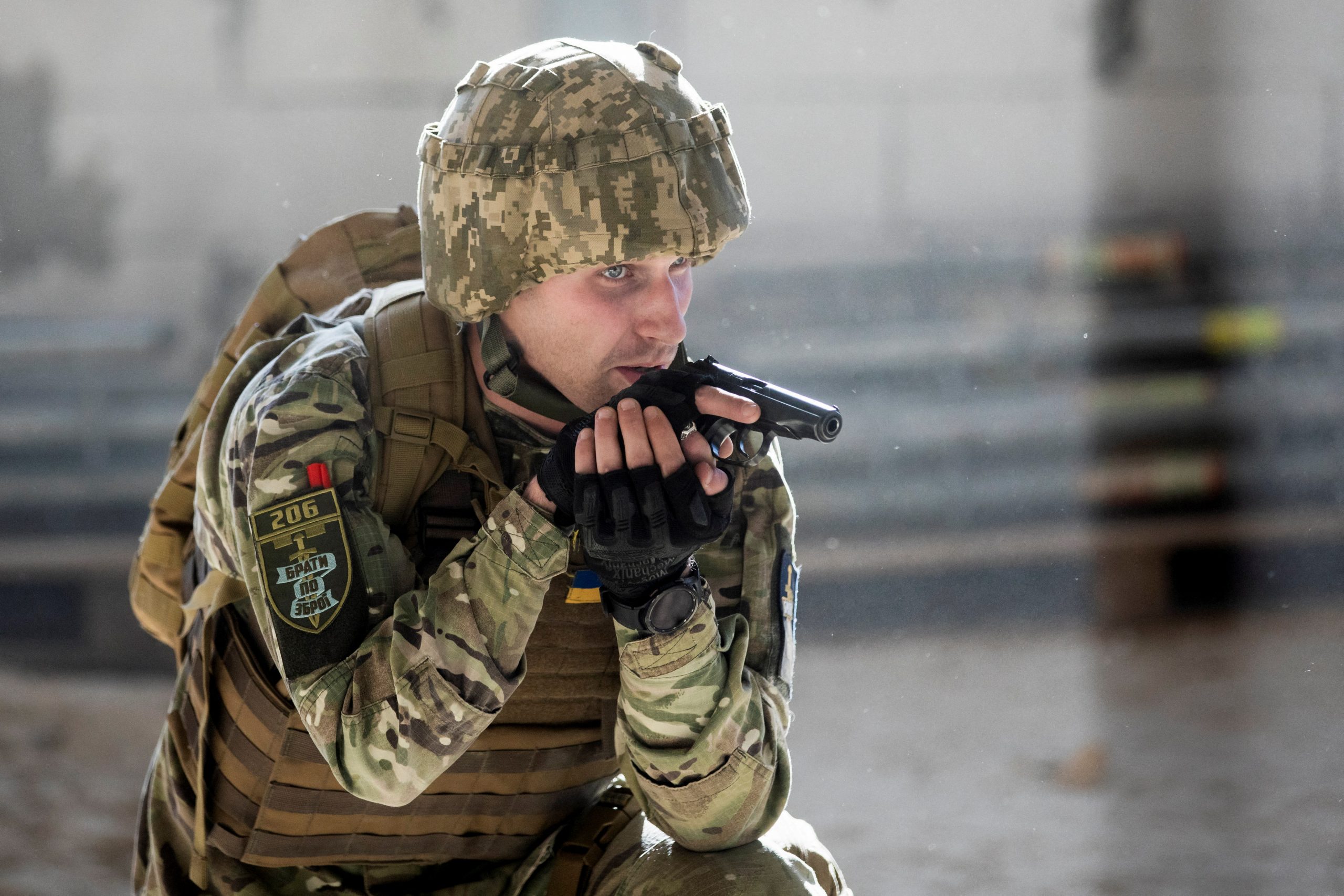 A member of the Territorial Defense Forces participates in training exercises, as Russia's invasion of Ukraine continues, in Kyiv, Ukraine, March 22, 2022. REUTERS/Mikhail Palinchak