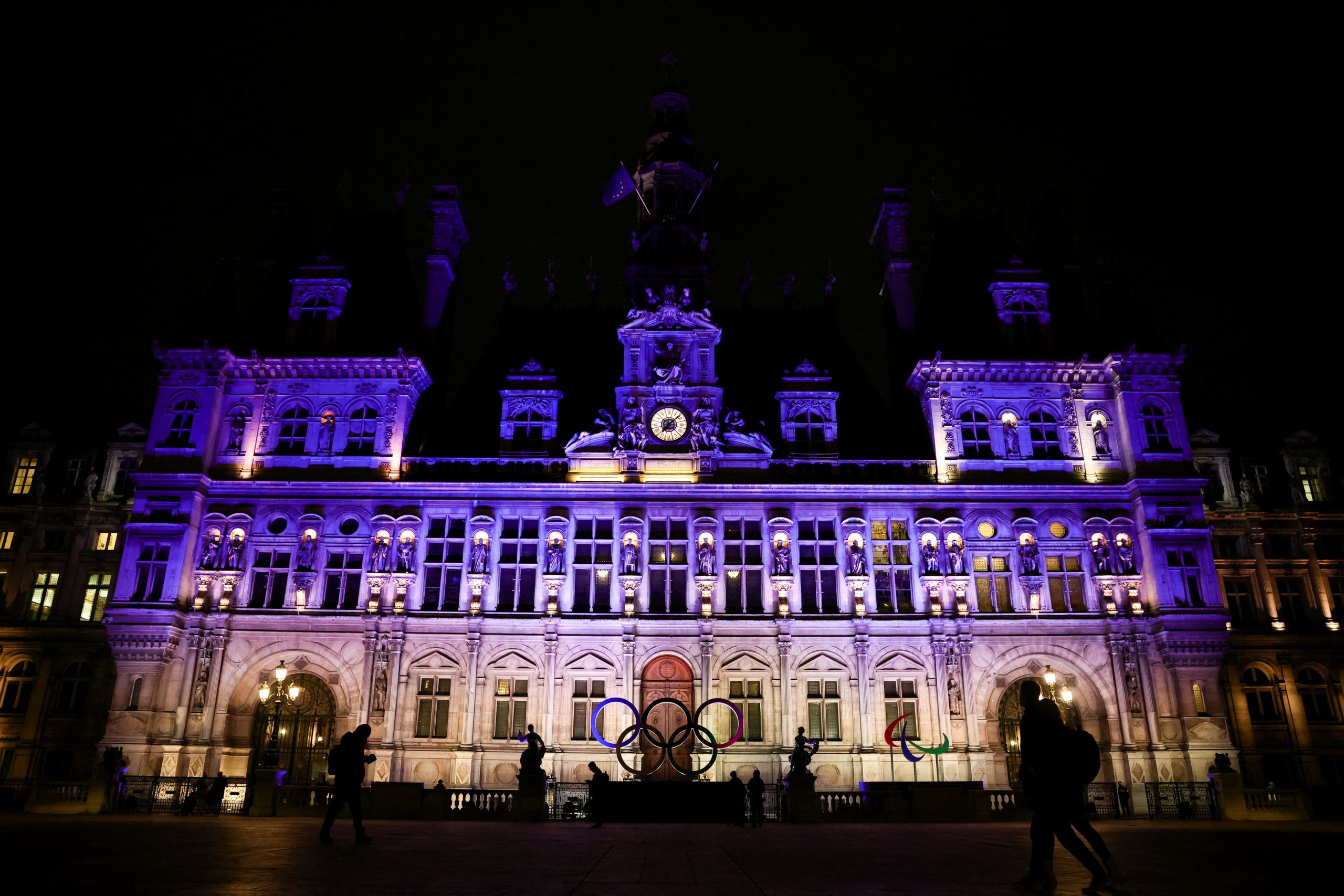 Paris City Hall lights up in the colours of the Ukraine flag, in support of the Ukrainian people, following Russia's decision to recognise separatists and send troops to their aid, in Paris, France February 23, 2022. REUTERS/Sarah Meyssonnier