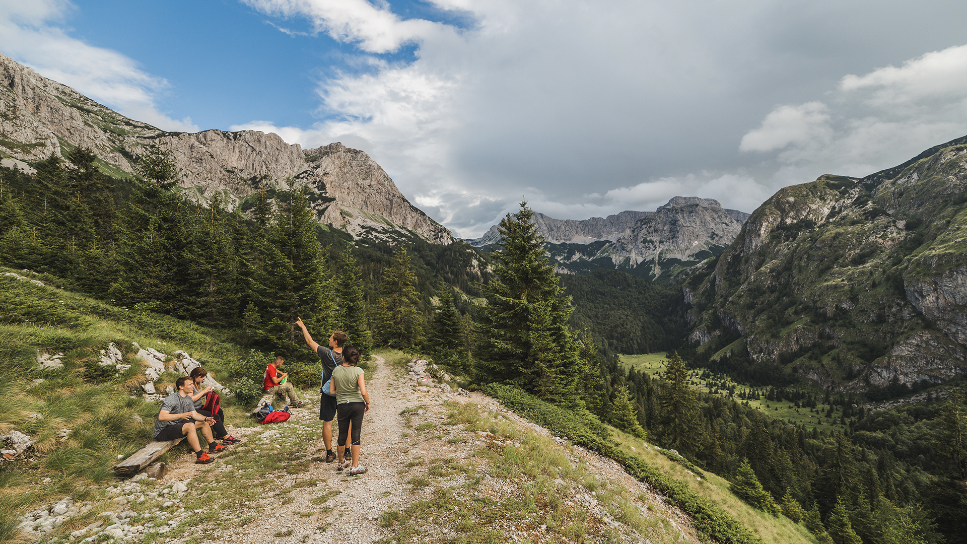 1648192835-rafting-centar-drina-tara-rafting-tara-9-hiking.jpg