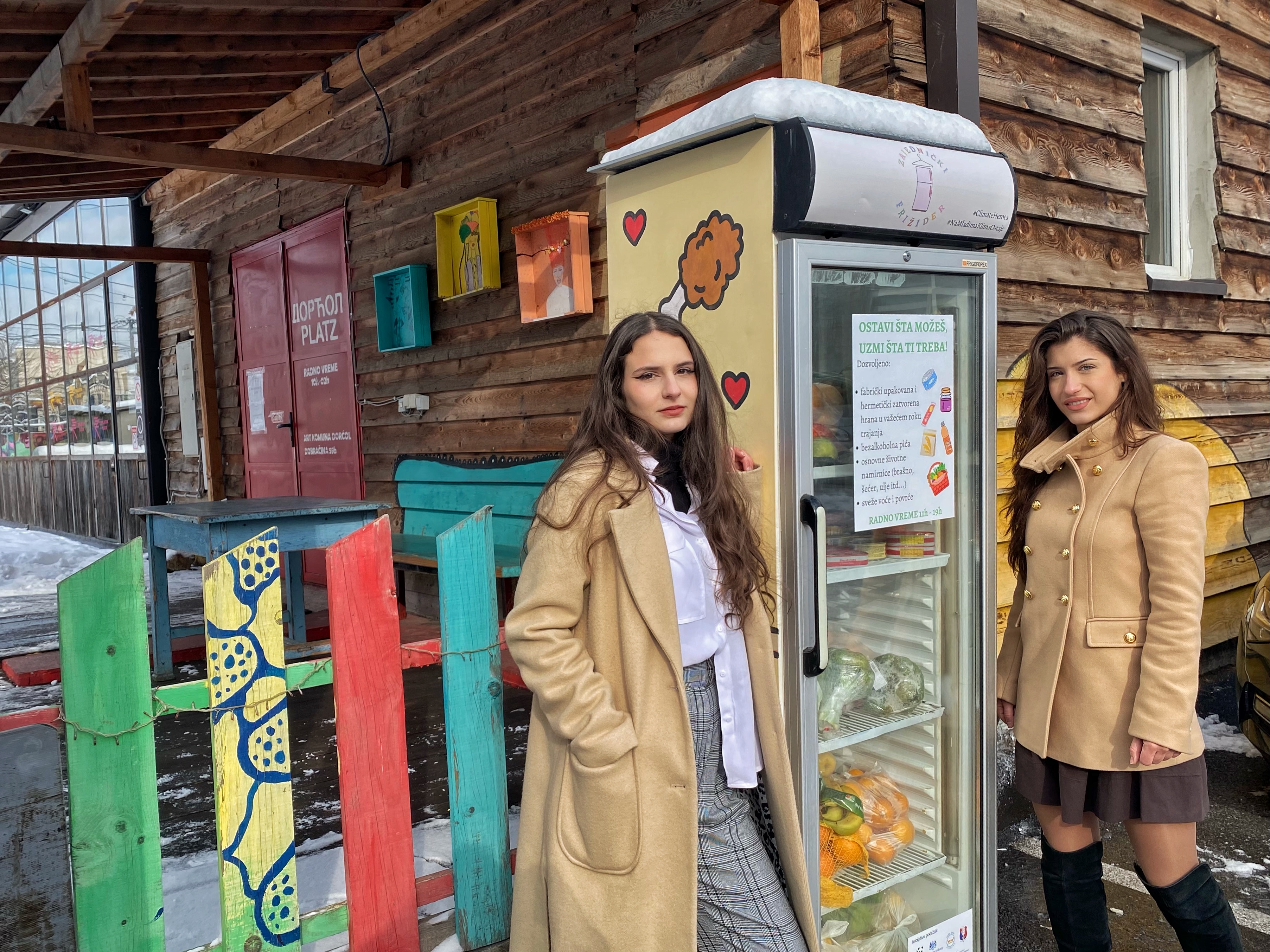 Emilija Bojić i Tamara Stojković_Zajednički frižider © Sara Đuka