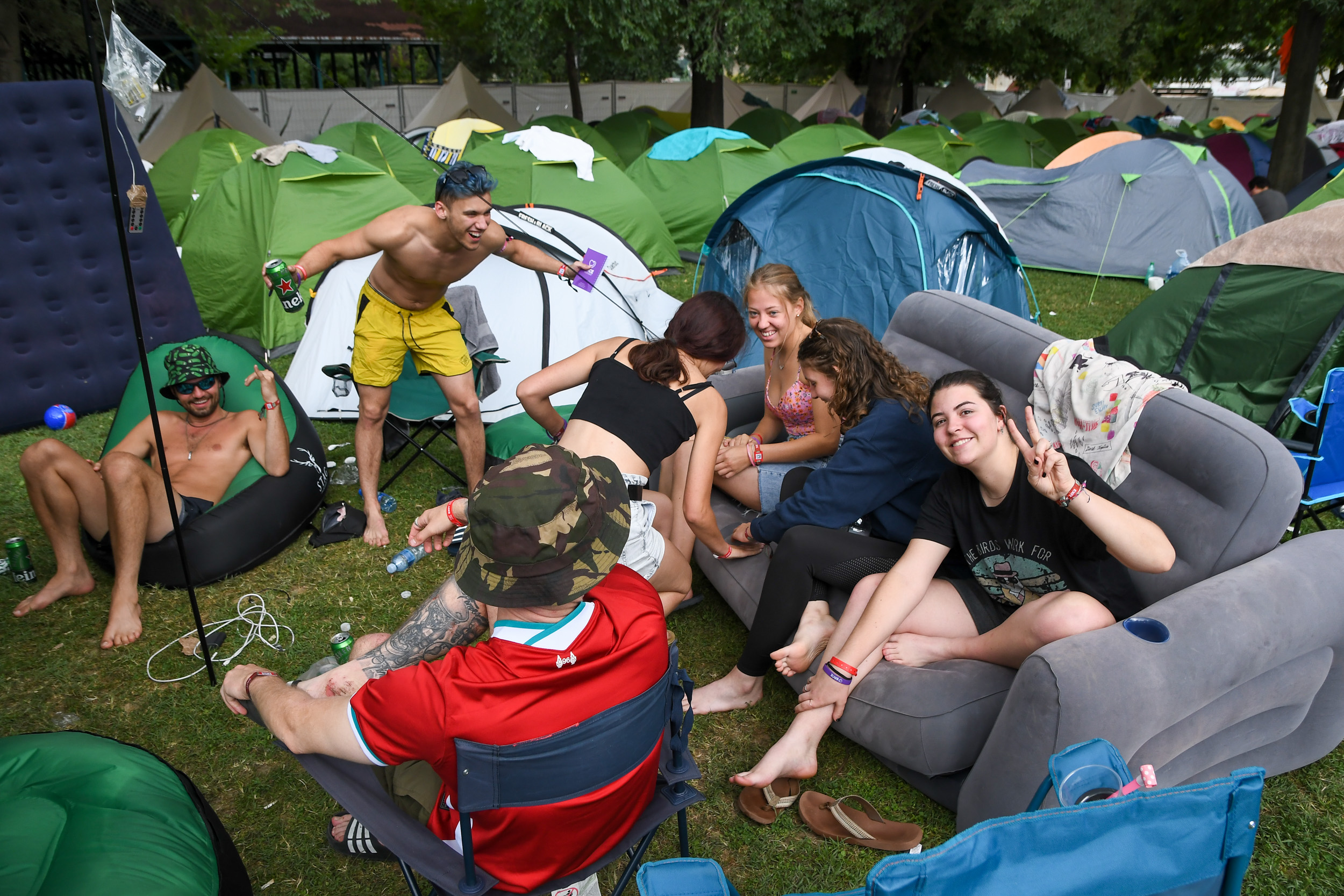 Novi Sad 09.07.2022 Atmosfera u exit kampu posle druge večei. Treći dan, muzički festival Exit, Egzit, kamp Foto: Nenad Mihajlović/Nova.rs