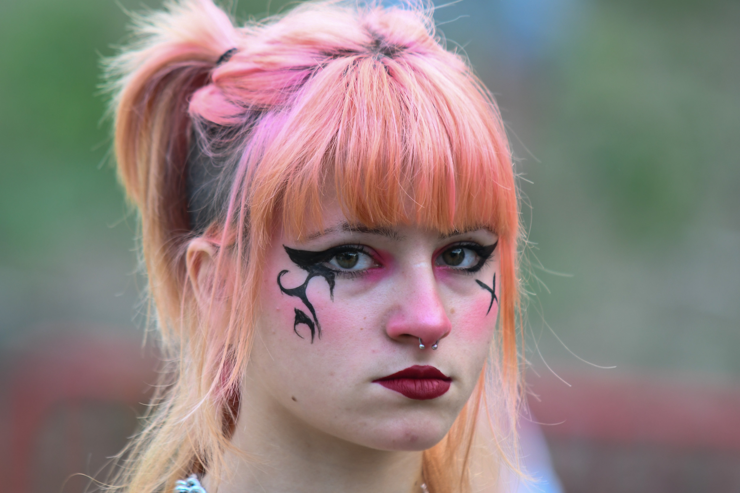 Novi Sad 09.07.2022 Posetioci festivala Exit oblacenje moda publika. Muzički festival Exit, Egzit, moda, oblačnje, exit style Foto: Nenad Mihajlović/Nova.rs