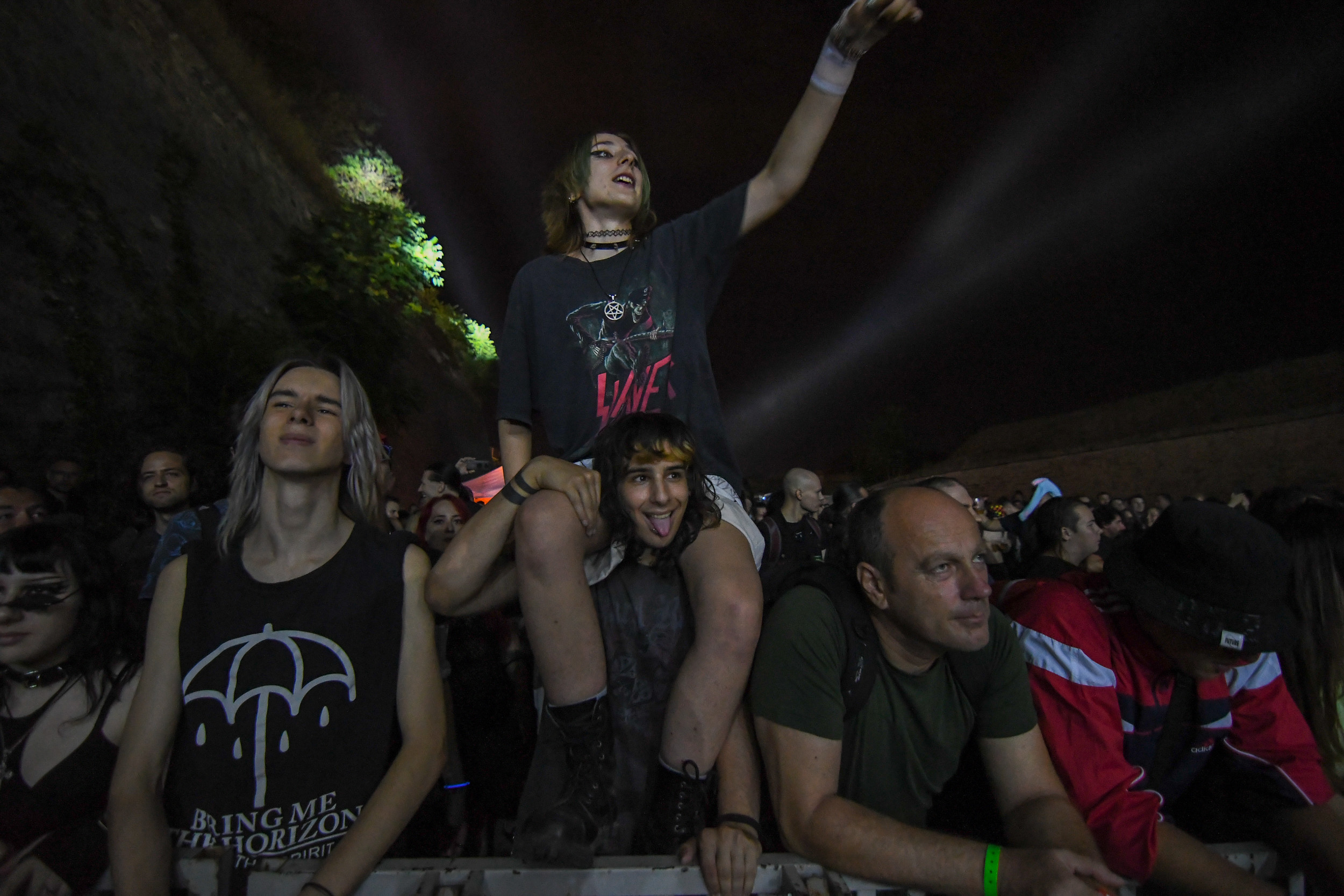 Novi Sad 09.07.2022 Posetioci festivala Exit oblacenje moda publika. Muzički festival Exit, Egzit, moda, oblačnje, exit style Foto: Nenad Mihajlović/Nova.rs