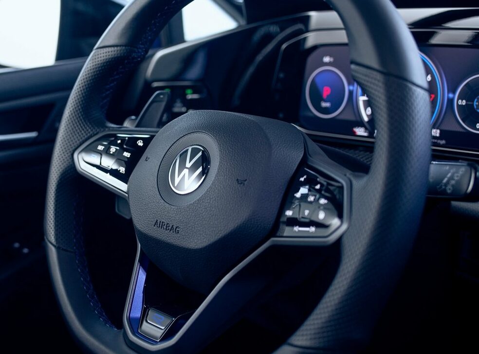 "tač" komande, volan, mercedes, vw