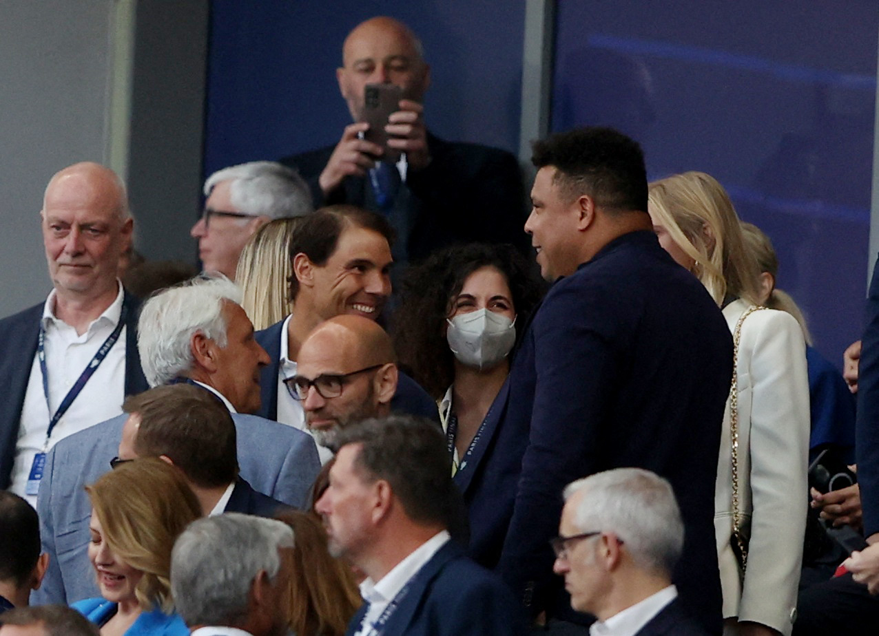 Soccer Football - Champions League Final - Liverpool v Real Madrid - Stade de France, Saint-Denis near Paris, France - May 28, 2022 Former player Ronaldo and tennis player Rafael Nadal are seen in the stand before the match REUTERS/Molly Darlington