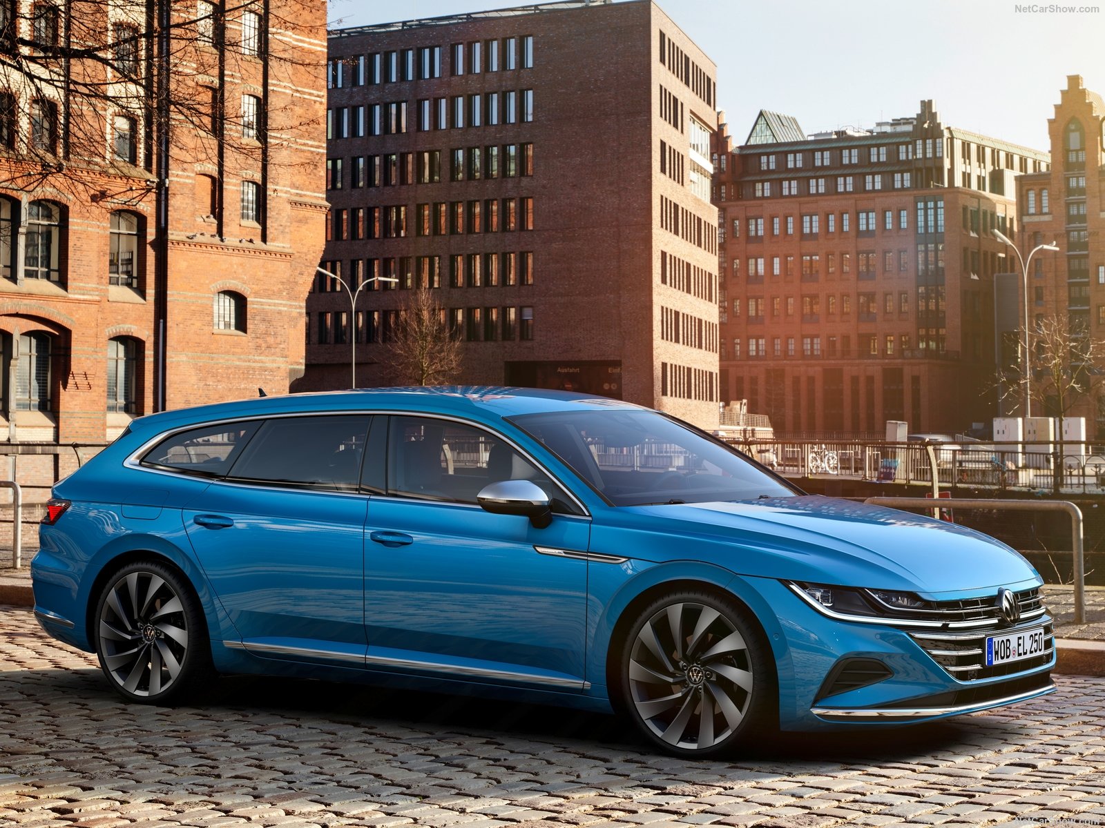 1645723030-Volkswagen-Arteon_Shooting_Brake-2021-1600-05.jpg