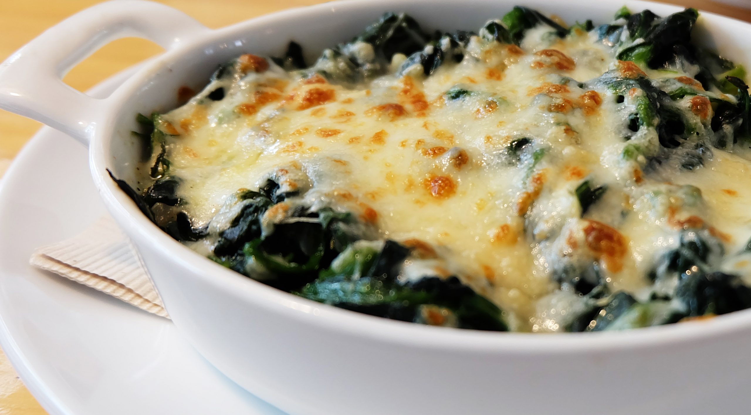 30.7.21. (c) Zapeceni spanac sa sirom shutterstock 567398758 Majstor amater