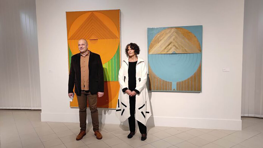 U Umetničkoj galeriji “Nadežda Petrović“ otvorena je izložba “Milena Čubraković“. Izložbu su otvorili Branko Ćalović, kao i autorka i kustoskinja izložbe Julka Marinković.