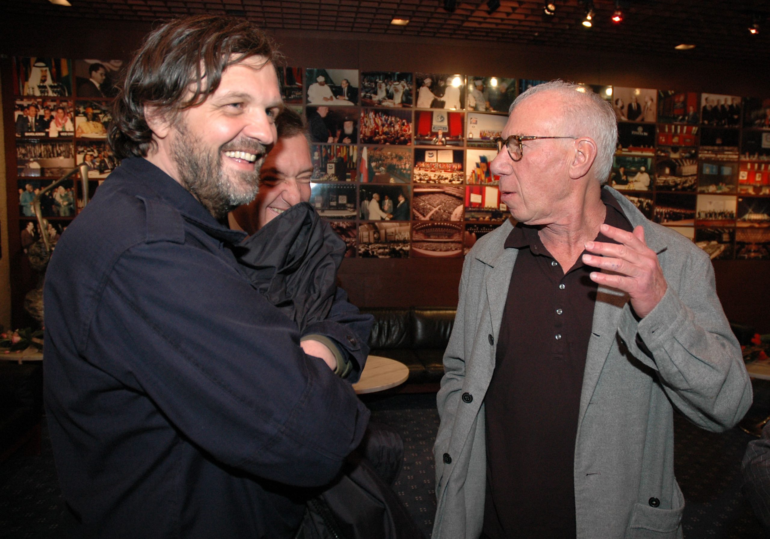 1658913471-Emir-Kusturica-Misa-Paramentic-i-Bob-Rafelson-na-35.-FEST-u-Foto-Direkcija-FEST-a-scaled.jpg