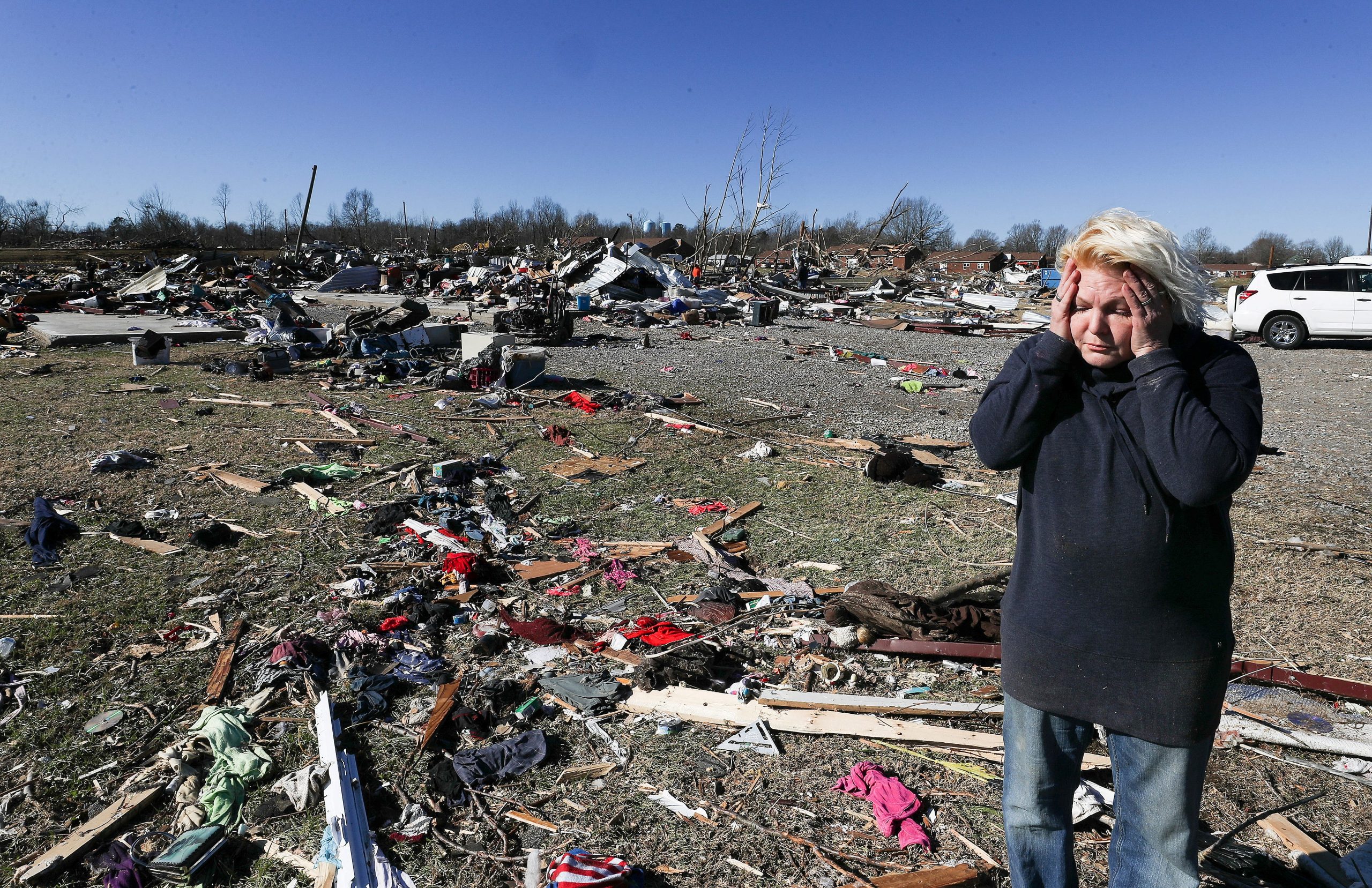 1639504698-2021-12-14T164058Z_972757374_RC2GER99CXX2_RTRMADP_3_USA-WEATHER-TORNADOES-scaled.jpg