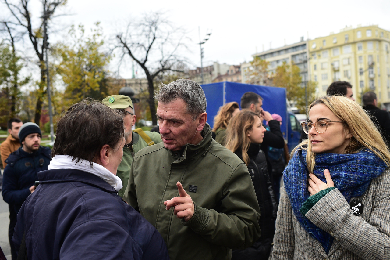 zakon_o_eksproprijaciji__352569__photo_E-Stock_dusan_milenkovic