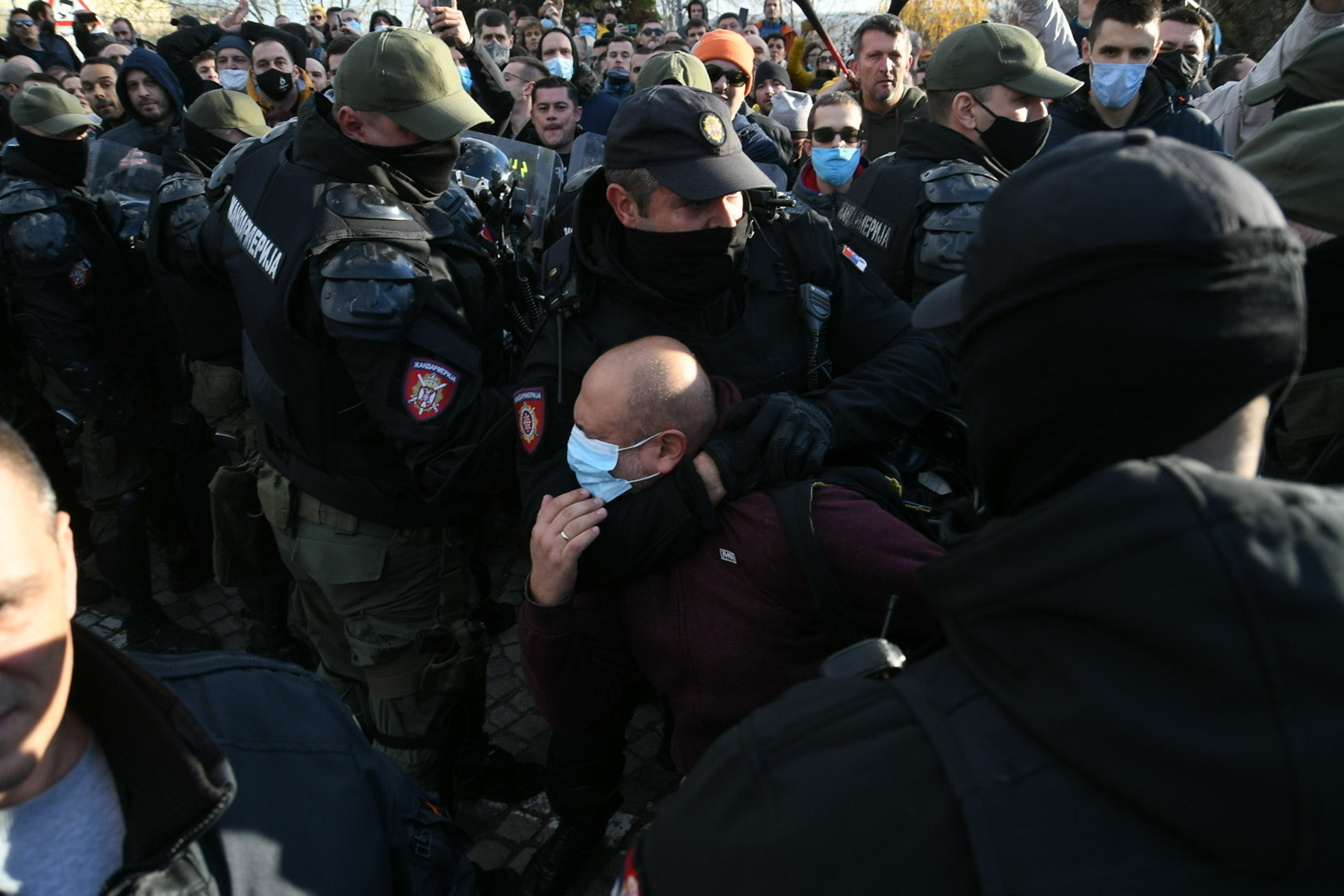 Novi Sad 01.12.2021 Proetst protiv Rio Tinta hapsenje policija foto Nenad Mihajlovic najboljefotografije2021