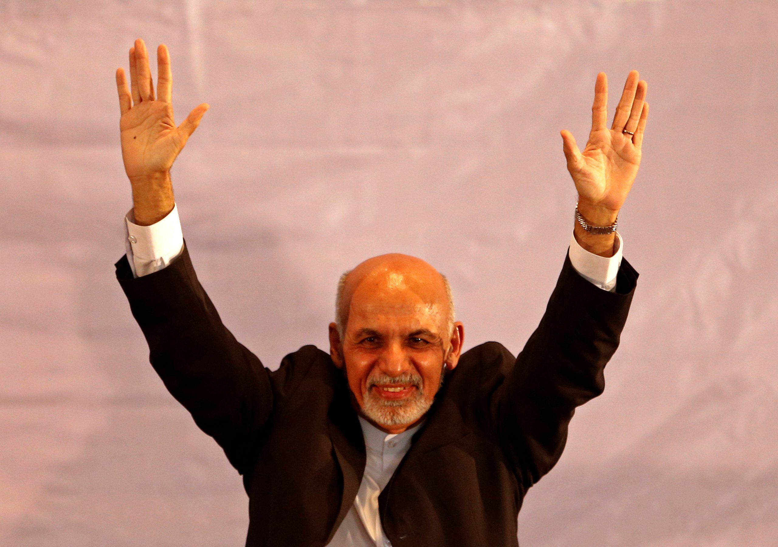 1629042983-2021-08-15T142926Z_1827668833_RC2JIE8ABM9A_RTRMADP_3_AFGHANISTAN-CONFLICT-PRESIDENT-scaled.jpg