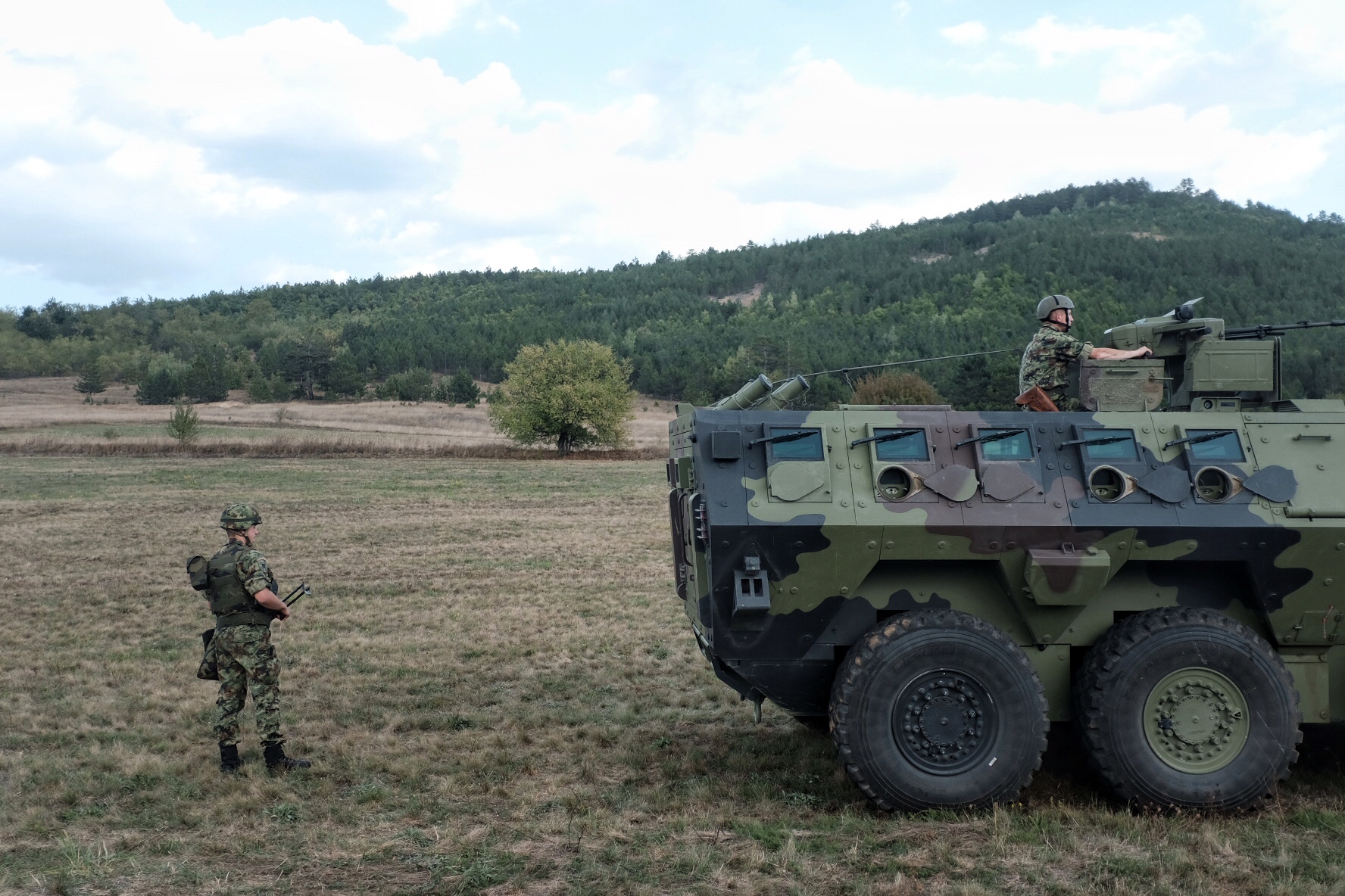 Granični prelaz Jarinje 217.09.2021. Jarinje, prelaz, ljudi, vojska, policija Foto: Irfan Ličina/Nova.rs