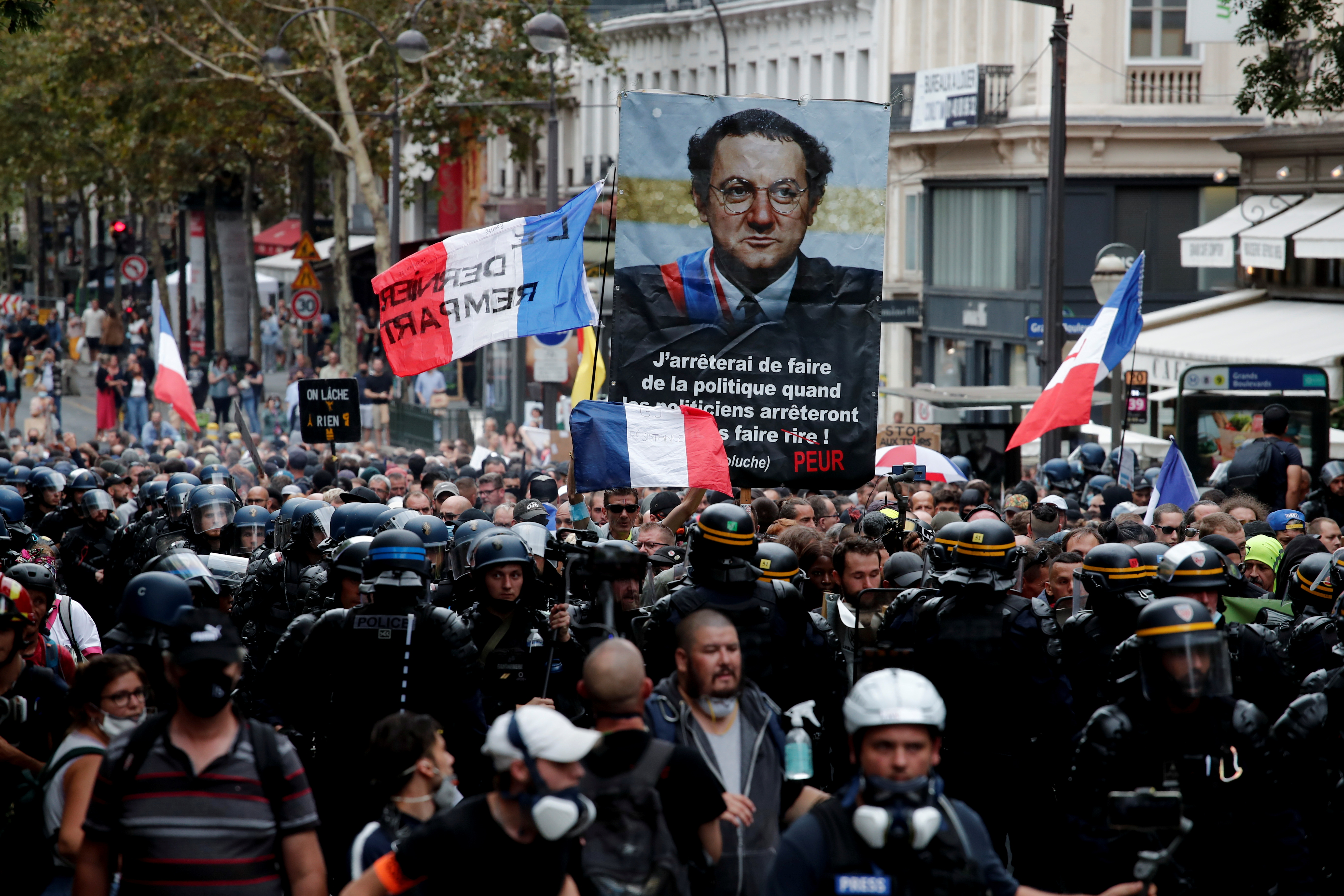 Protest against the use of health passes, in Paris