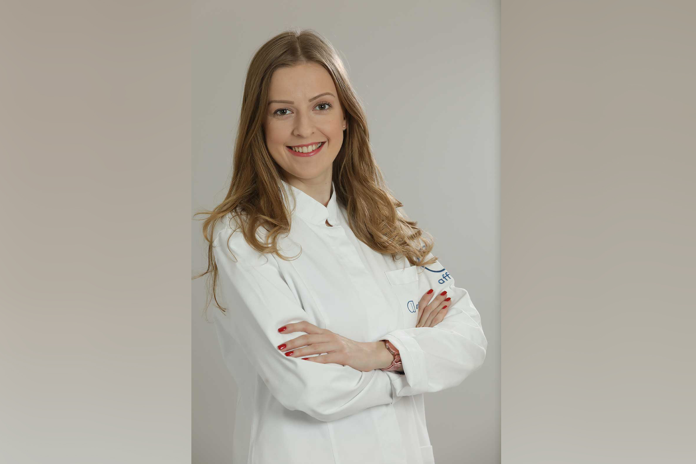 ALEKSANDRA RADOSAVLJEVIĆ, Lekar opšte medicine i specijalizant dermatovenerologije