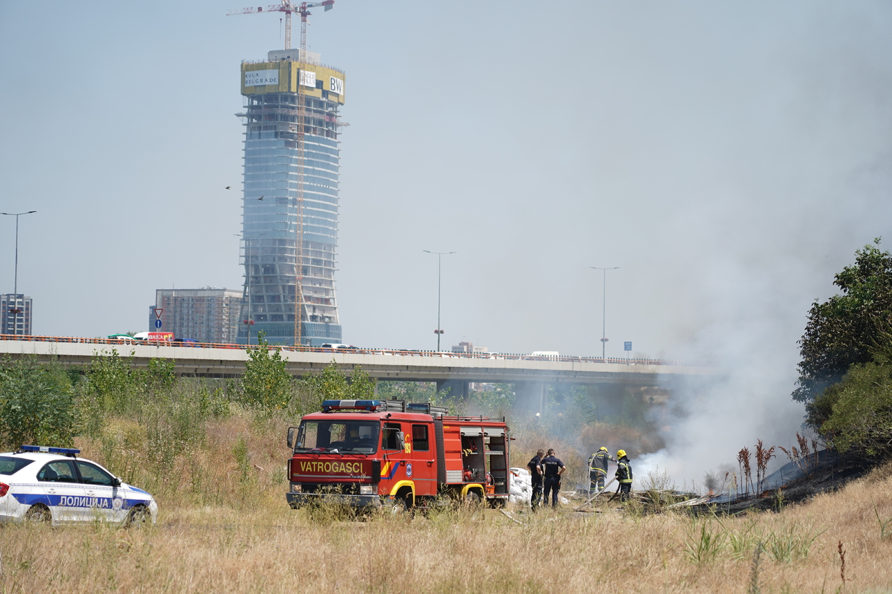 požar kod sava centra