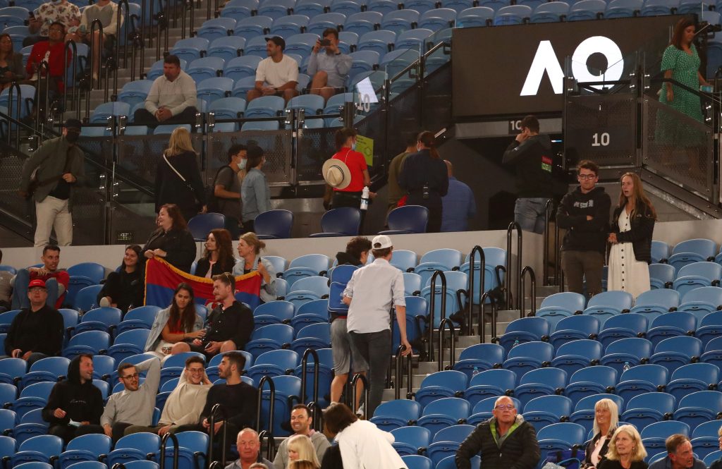 2021-02-12T121734Z_1479018808_UP1EH2C0Y5AZX_RTRMADP_3_HEALTH-CORONAVIRUS-TENNIS-AUSTRALIAOPEN-1024x665.jpg