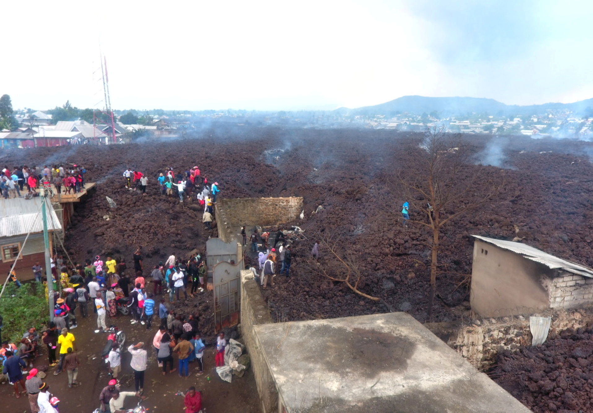 Mount Nyiragongo erupts near Goma