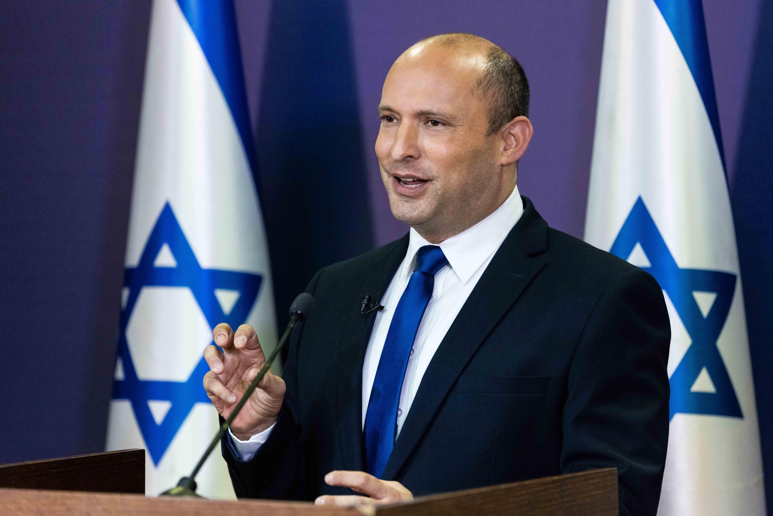 1622456100-Naftali-Bennett01-foto-EPA-EFE-YONATAN-SINDEL-scaled.jpg