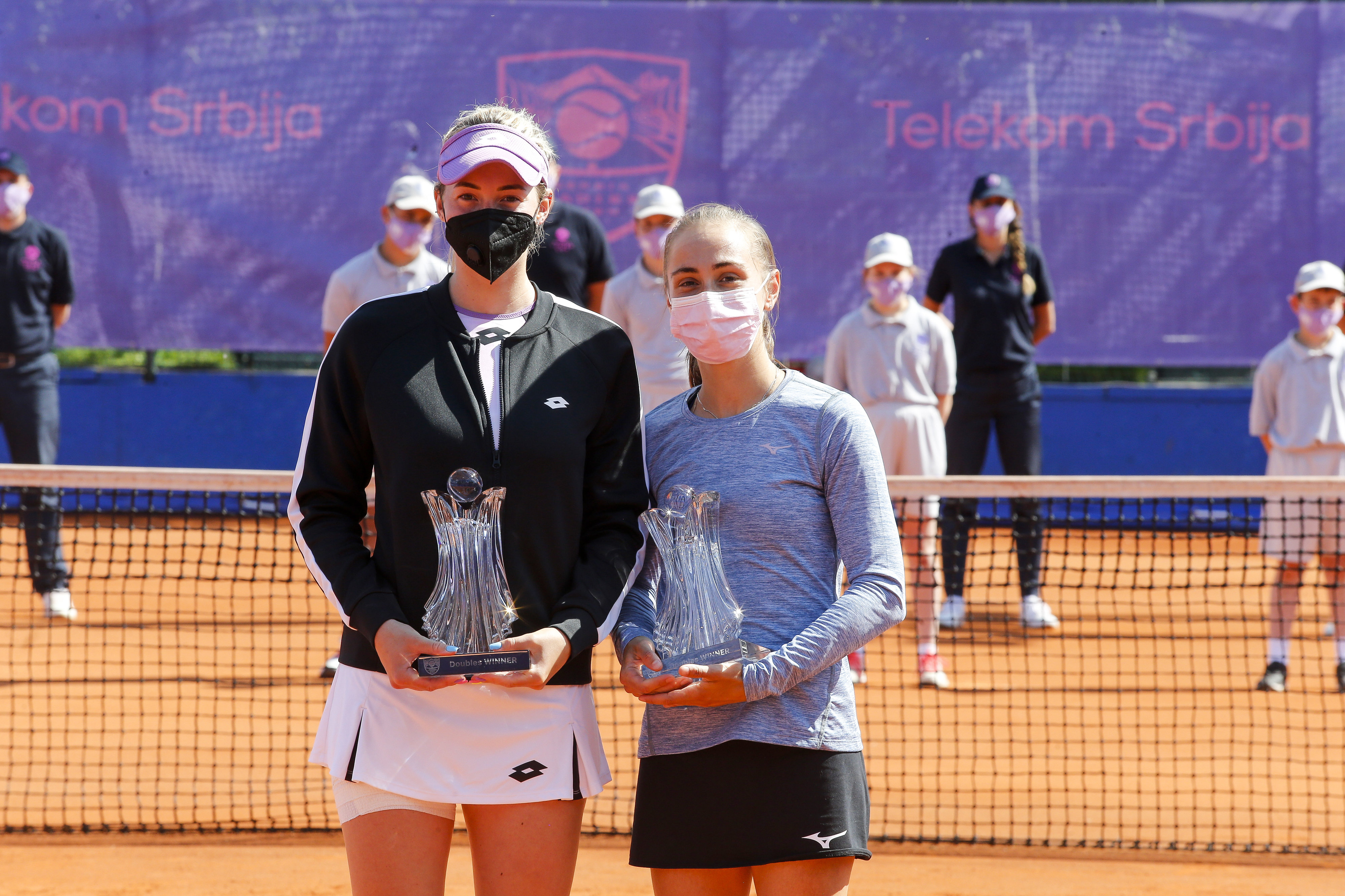 Tennis-WTA Serbia Ladies Open 2021- finals
Aleksandra Krunic (SRB)-Nina Stojanovic (SRB) v Greet Minnen (BEL)-Alison Van Uytvanck (BEL)
dodela pehara
Beograd, 21.05.2021.
foto: Marko Djokovic/Starsportphoto ©
