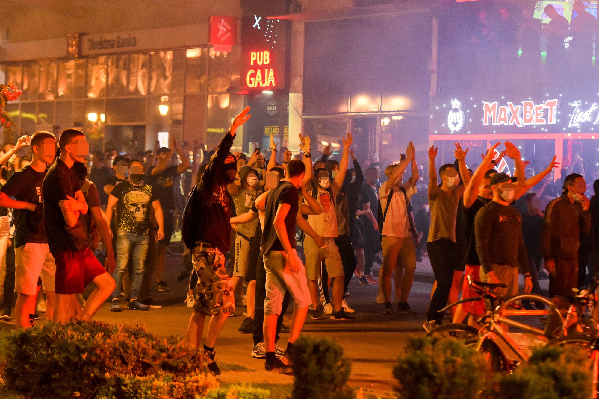 Novi Sad, protesti protiv vlasti desnicari desnicarske organizacije foto Nenad Lazic