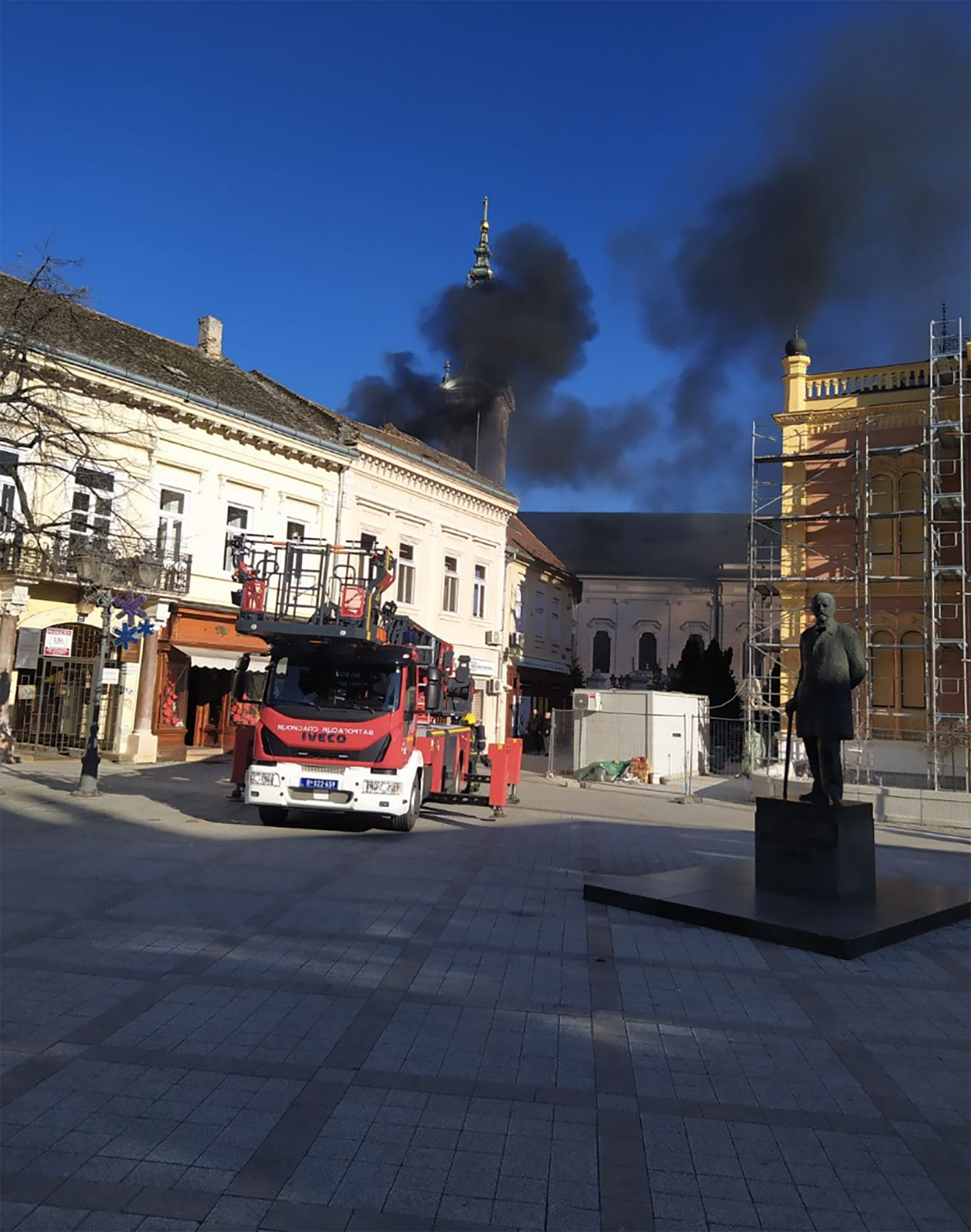 Screenshot_2021-02-15 FOTO Požar u restoranu u centru Novog Sada(1)