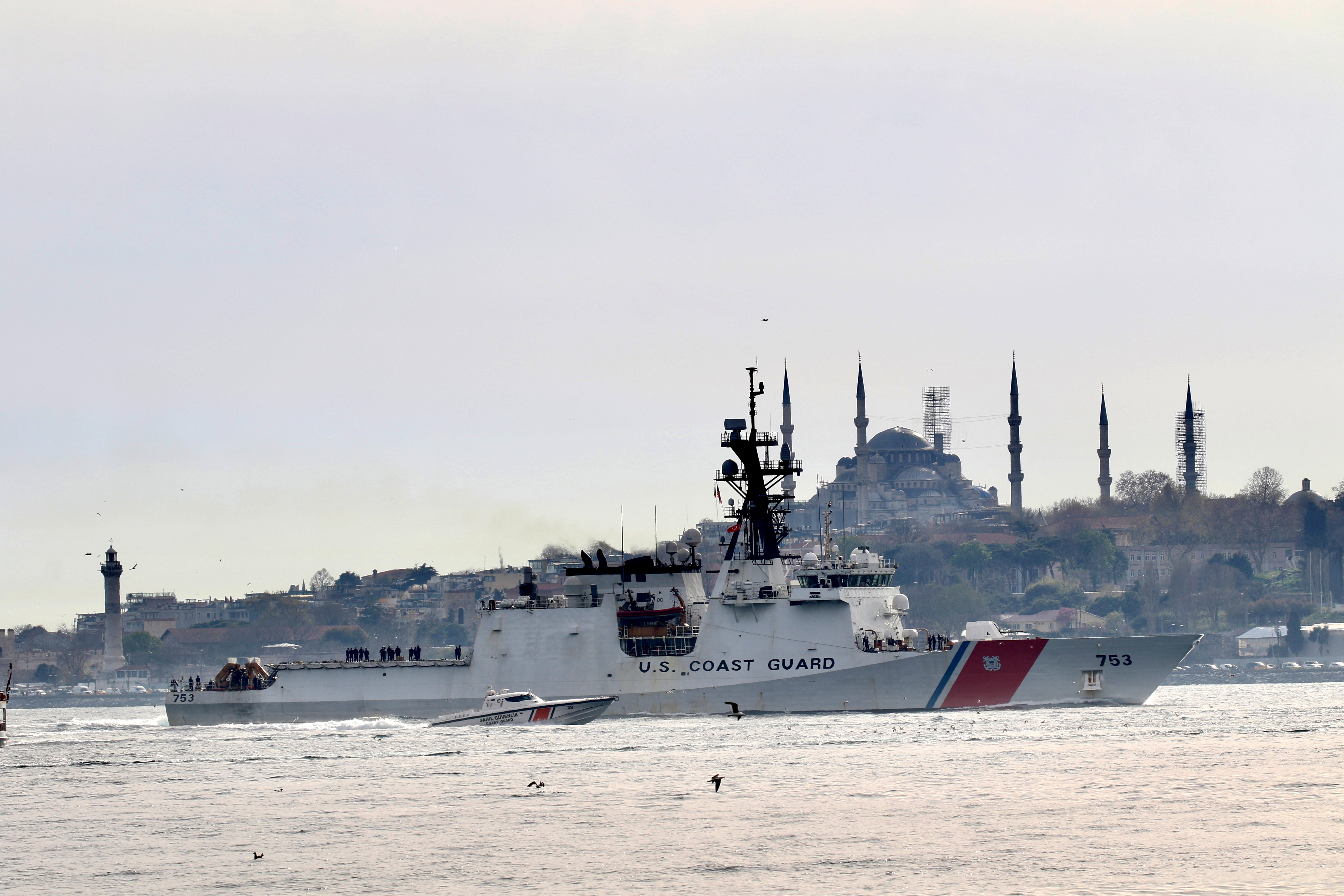 U.S. Coast Guard Legend-class national security cutter USCGC Hamilton (WMSL 753) sets sail in the Bosphorus, on its way to the Black Sea, in Istanbul, Turkey April 27, 2021. REUTERS/Yoruk Isik