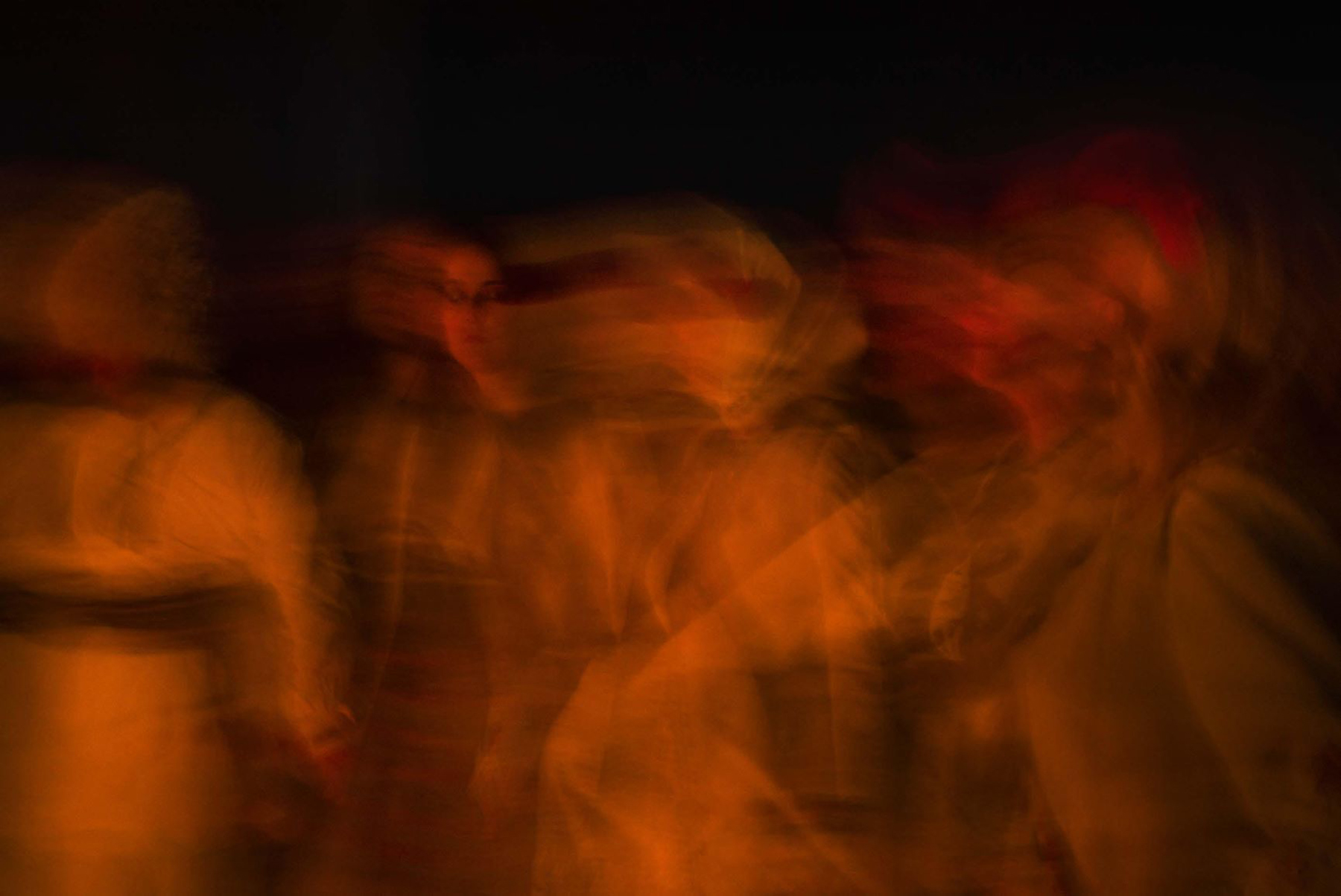 Španski fotograf beleži magiju, spiritualnost i legende vlaškog naroda
Izložba „Muma Paduri: Magija, spiritualnost i legende vlaškog naroda“ fotografa Đoana Alvada biće otvorena od 12. marta do 16. maja u galeriji Instituta Servantes u Beogradu.