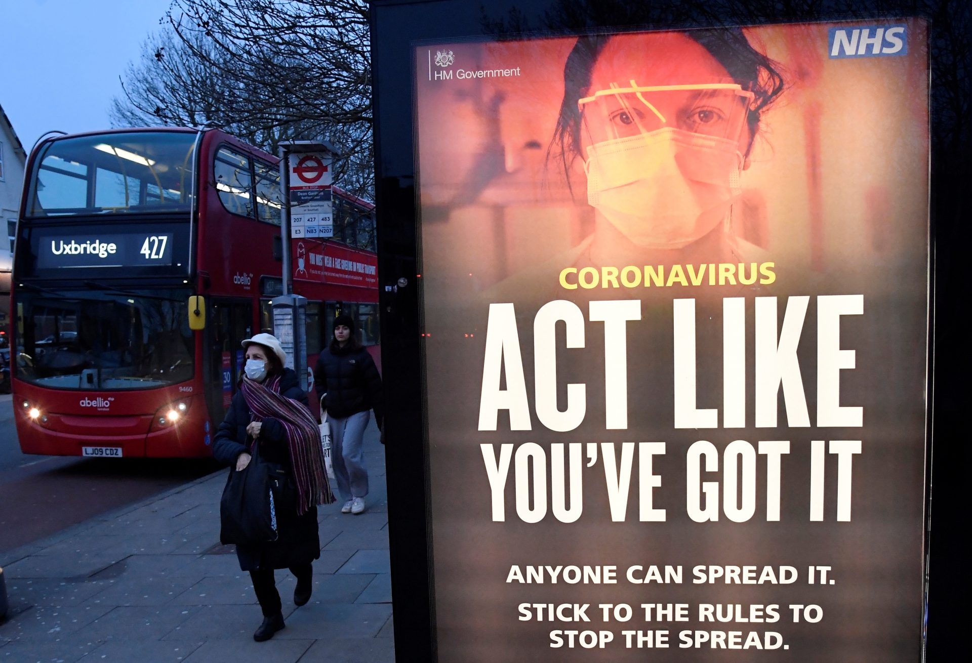 2021-02-01T173207Z_504483653_RC2TJL9AF8SX_RTRMADP_3_HEALTH-CORONAVIRUS-BRITAIN-VARIANT-1920x1310.jpg