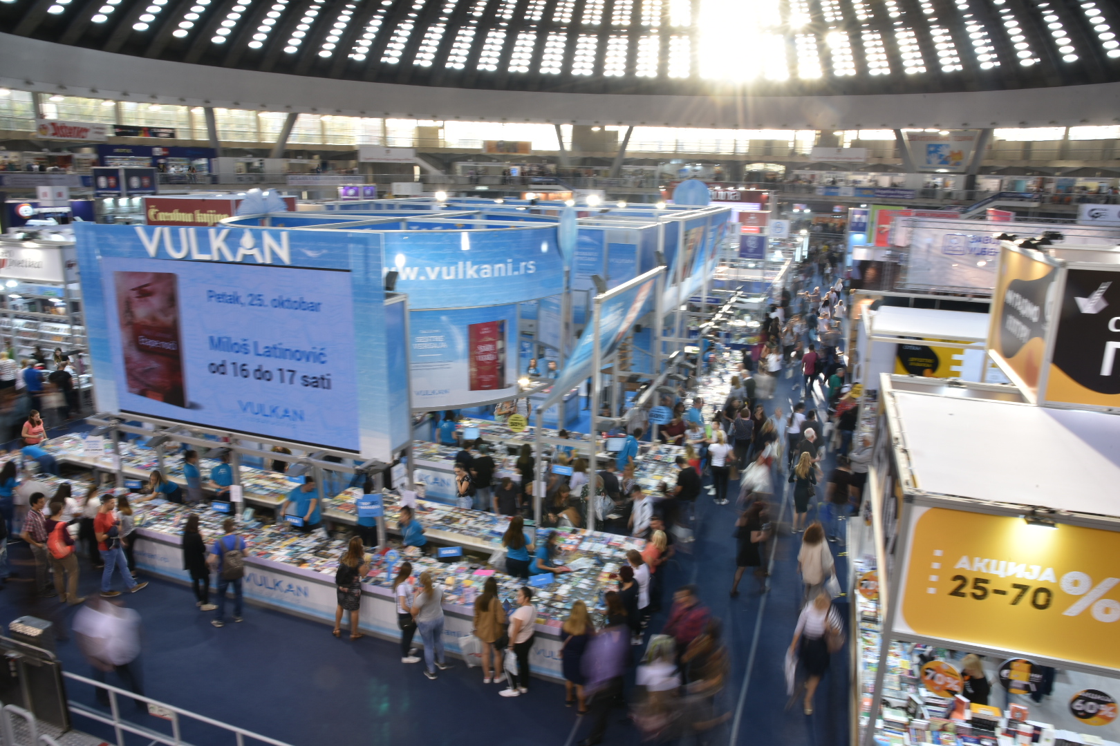 sajam knjiga pokrivalice i seselj_23102019_foto nemanja jovanovic (6)