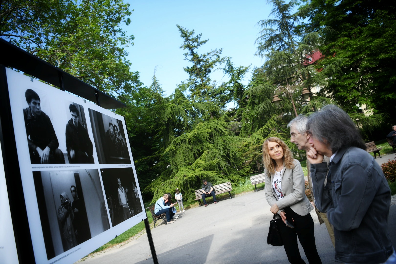 1622550504-8-Zorica-Kojic-Momcilo-Moma-Rajin-i-Dragan-Ambrozic-Izlozba-Novi-talas-u-Beogradu-PAKET-ARANZMAN-na-Kalemegdanu-foto-Vesna-Lalic-Nova.rs-8.jpeg