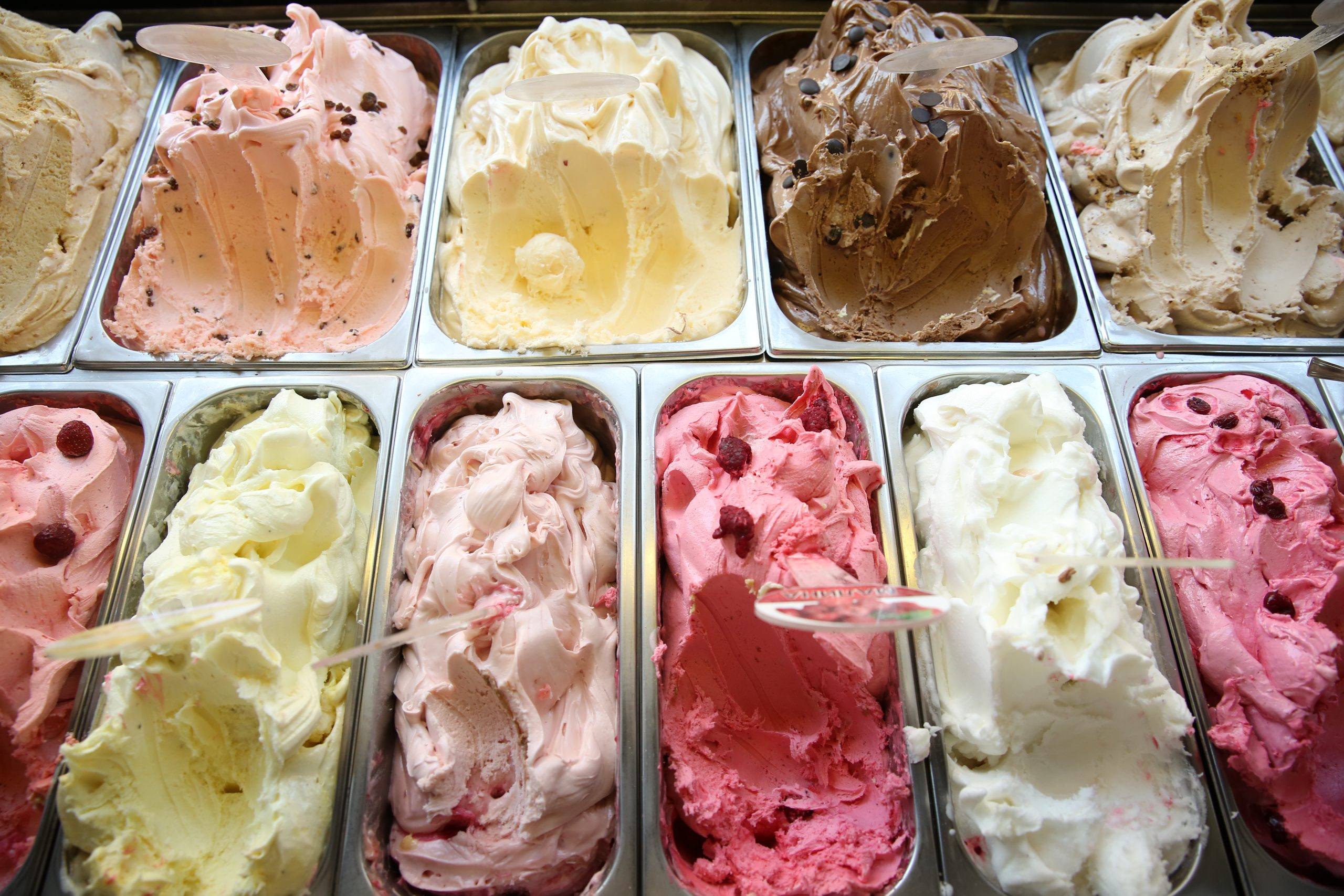 Beograd 05.08.2016. Sladoled, sladoled na kuglu. Poslasticarnica Pelivan Foto: Zoran Lončarević