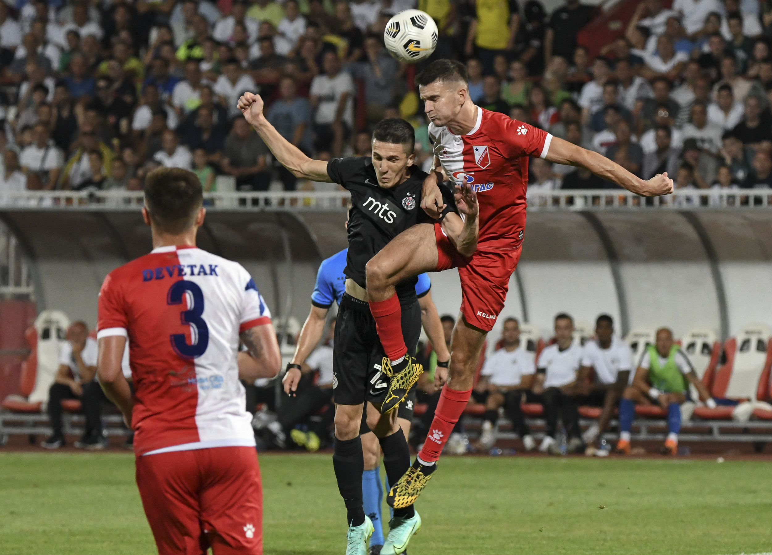 Novi Sad47 fudbal Vojvodina Partizan foto Nenad Mihajlovic