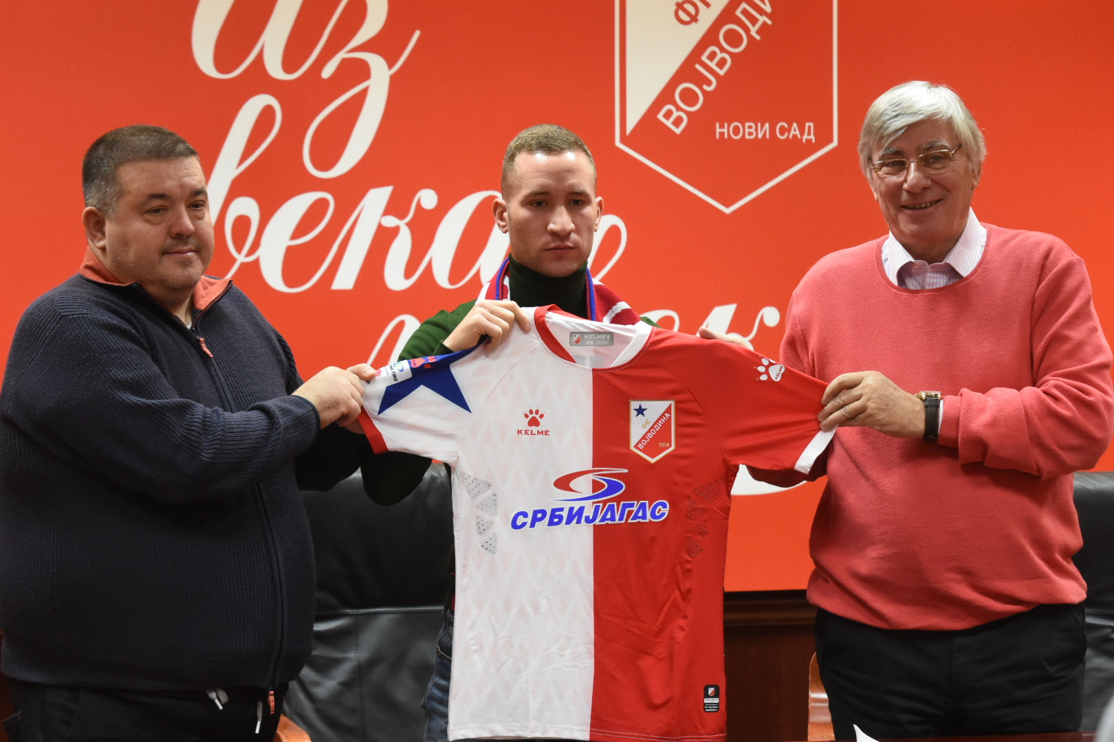Novi Sad 13.01.2021 Promocija Veljka Simica novog igraca FK Vojvodina foto Nenad Lazic
