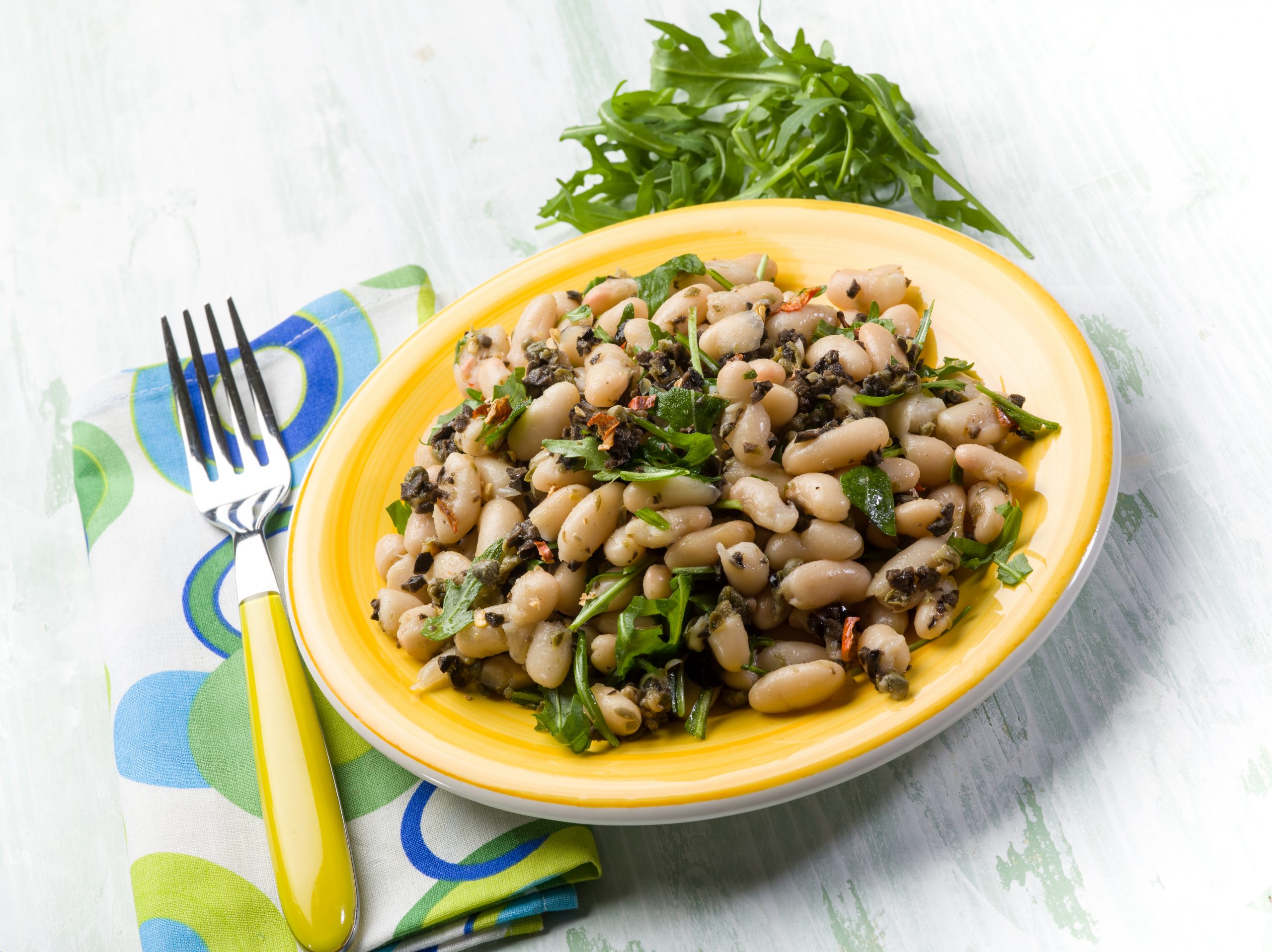 Majstor amater
6.12. (c) Pasulj salata stock-photo-salad-with-beans-black-olives-and-arugula-199792682