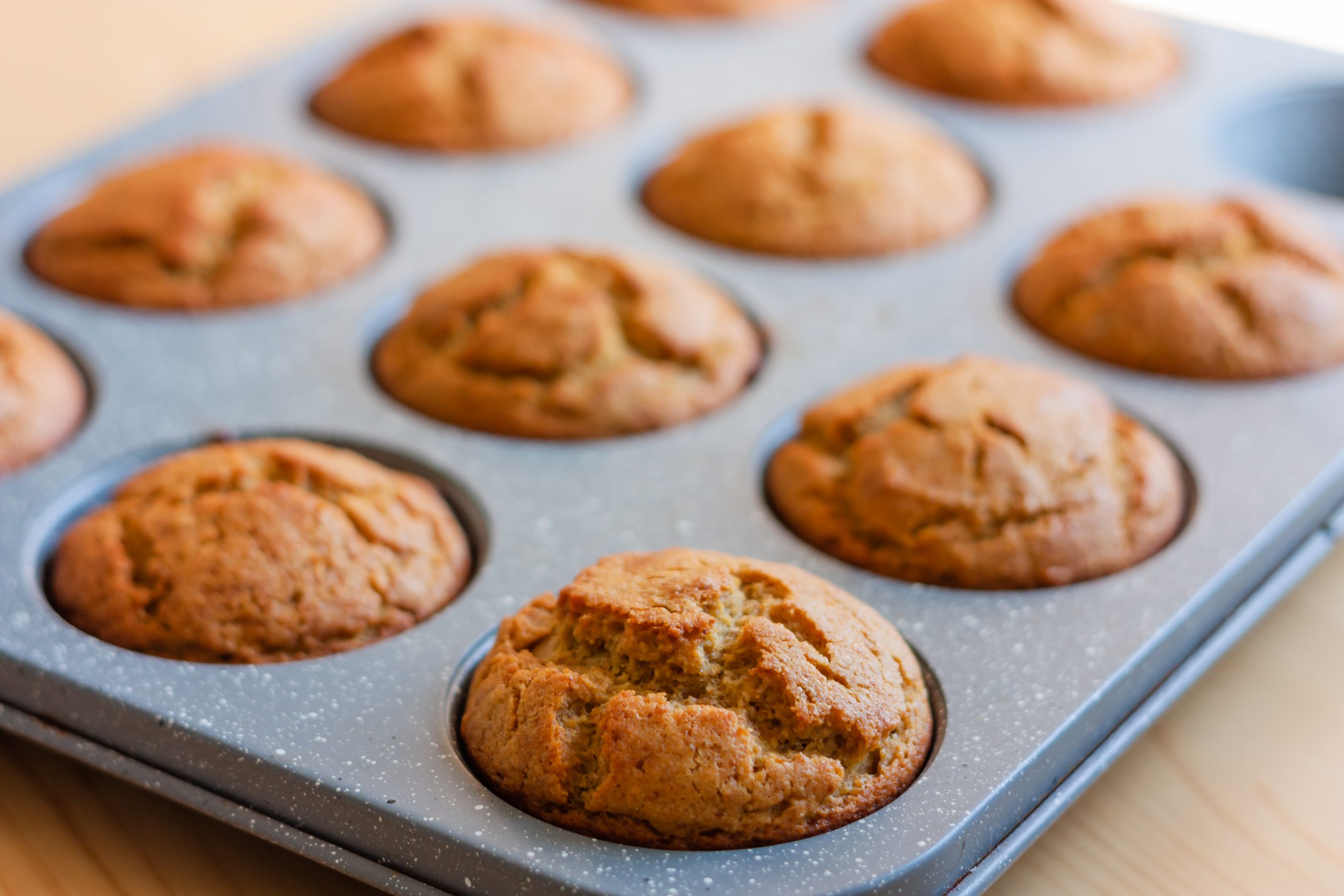 11.11. (c) Projice stock-photo-carrot-muffins-in-metal-baking-form-homemade-tasty-dessert-or-breakfast-healthy-eating-concept-1711642930 Majstor amater