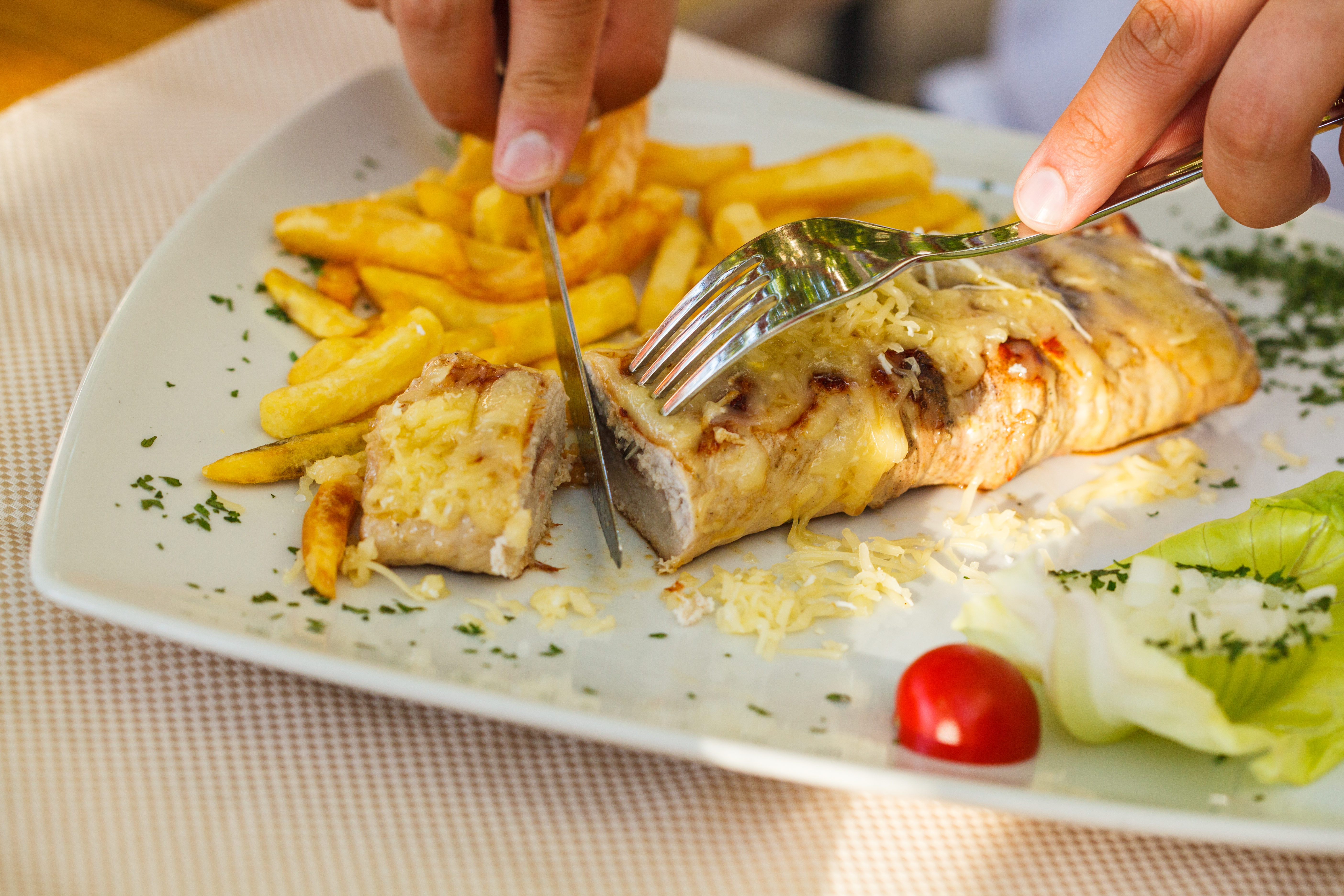 25.9. (a) Njeguški stek. Majstor amater, recept dana Foto: Shutterstock
recepti od 20-26.09.2021.
