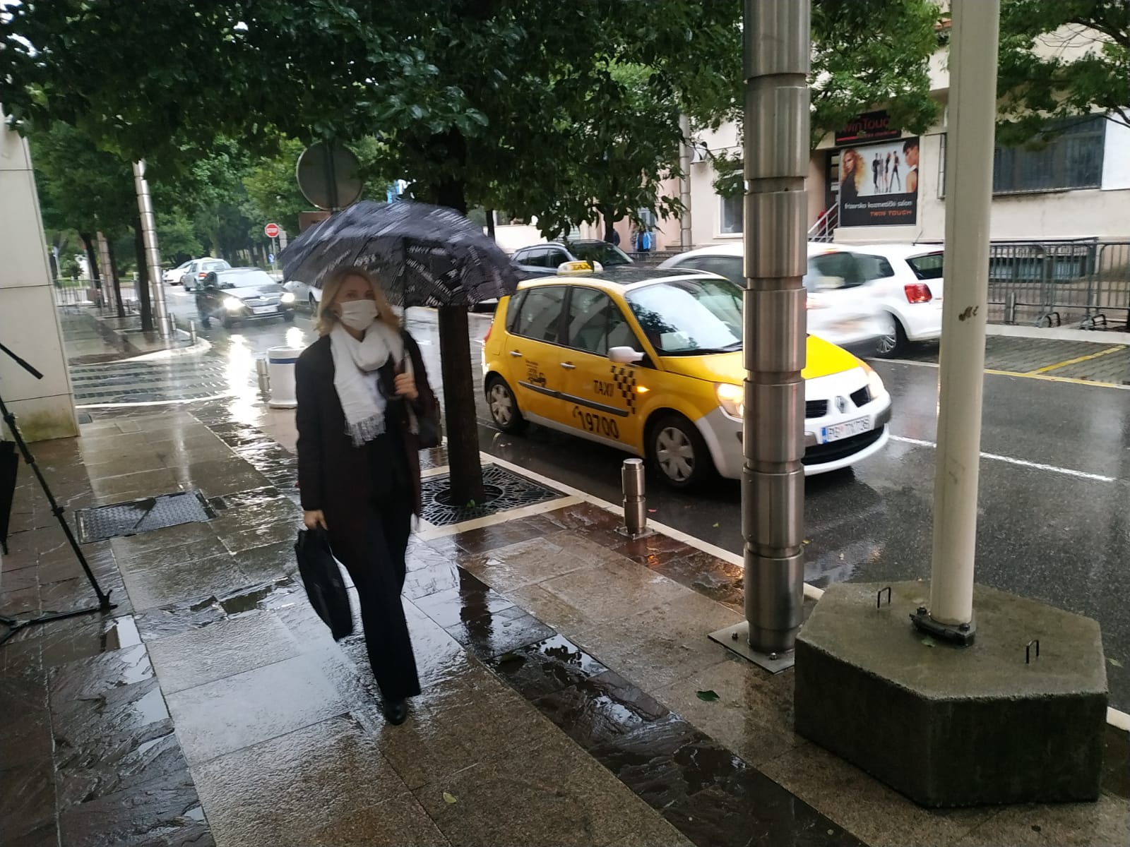 crna gora ministri krivokapic taksi posao vlada 071220 foto NS (10)