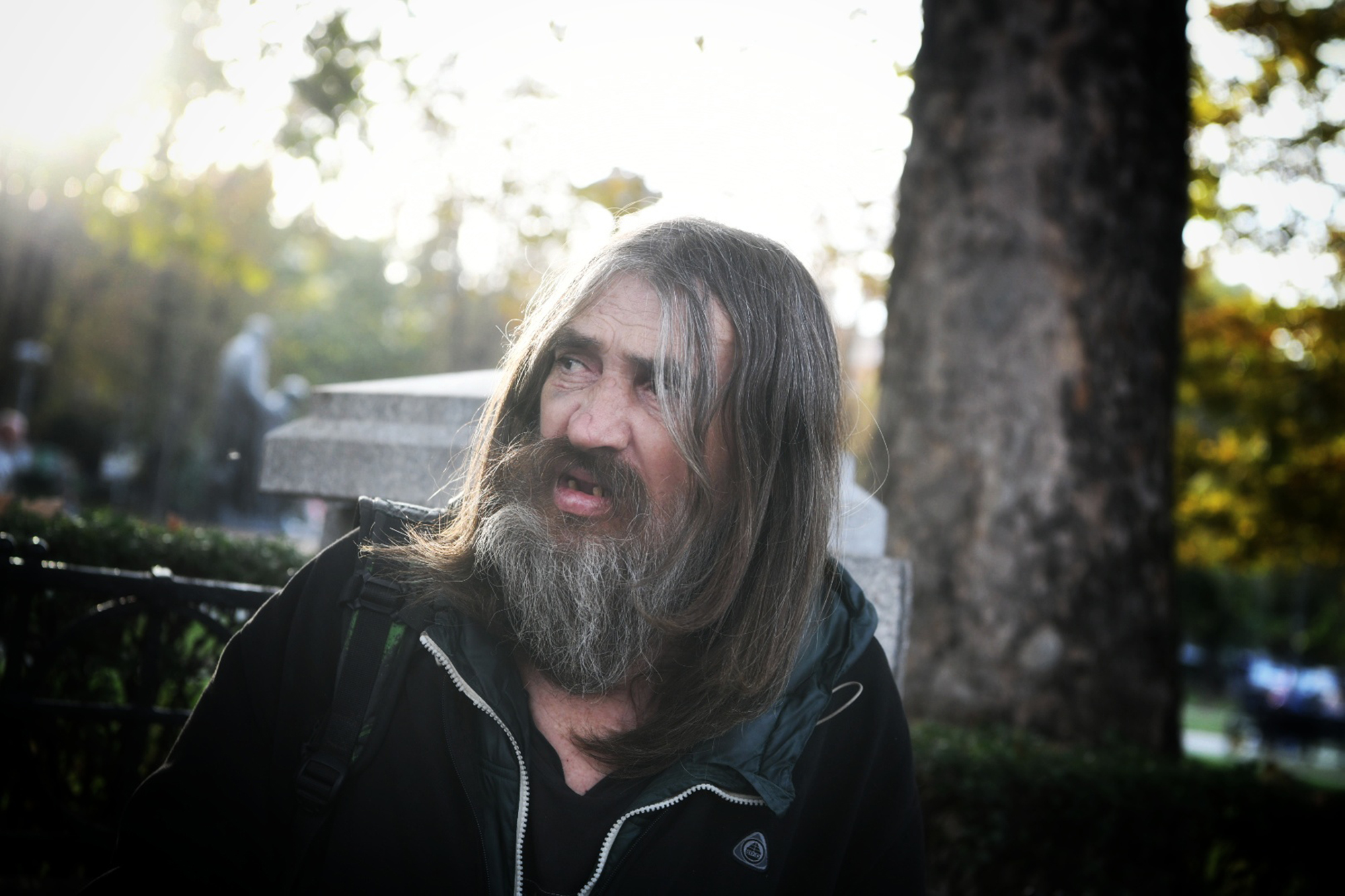 hrana za siromasne kod vukovog spomenika_211020_foto- Vesna Lalic- Nova.rs_22