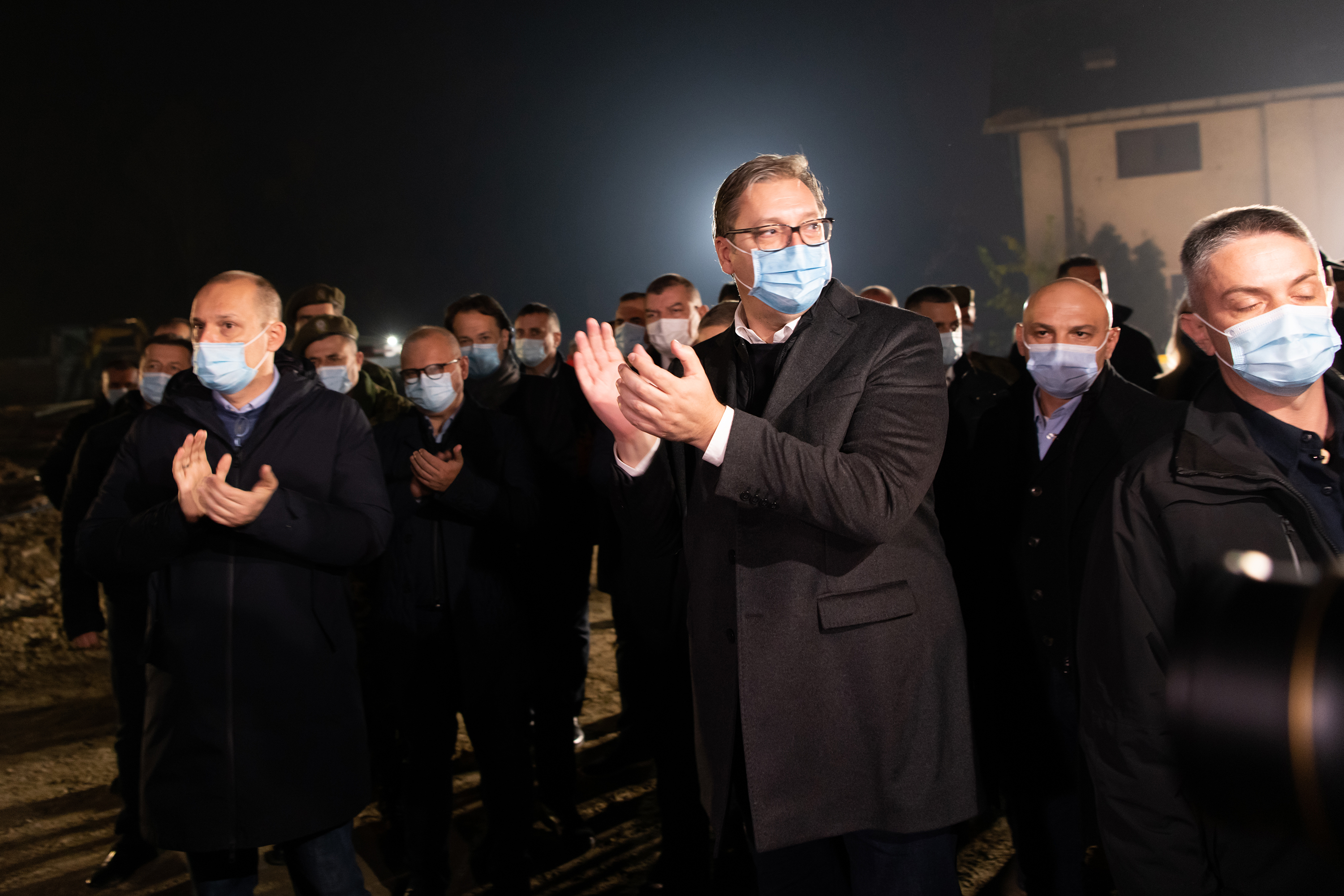 Beograd, 07.11.2020. Batajnica, vojni kompleks "Zemun Ekonomija", izgradnja nove kovid bolnice, obilazak radova, gradilišta, treća smena, Aleksandar Vučić, ministar zdravlja Zlatibor Loncar Foto: Goran Srdanov/Nova.rs