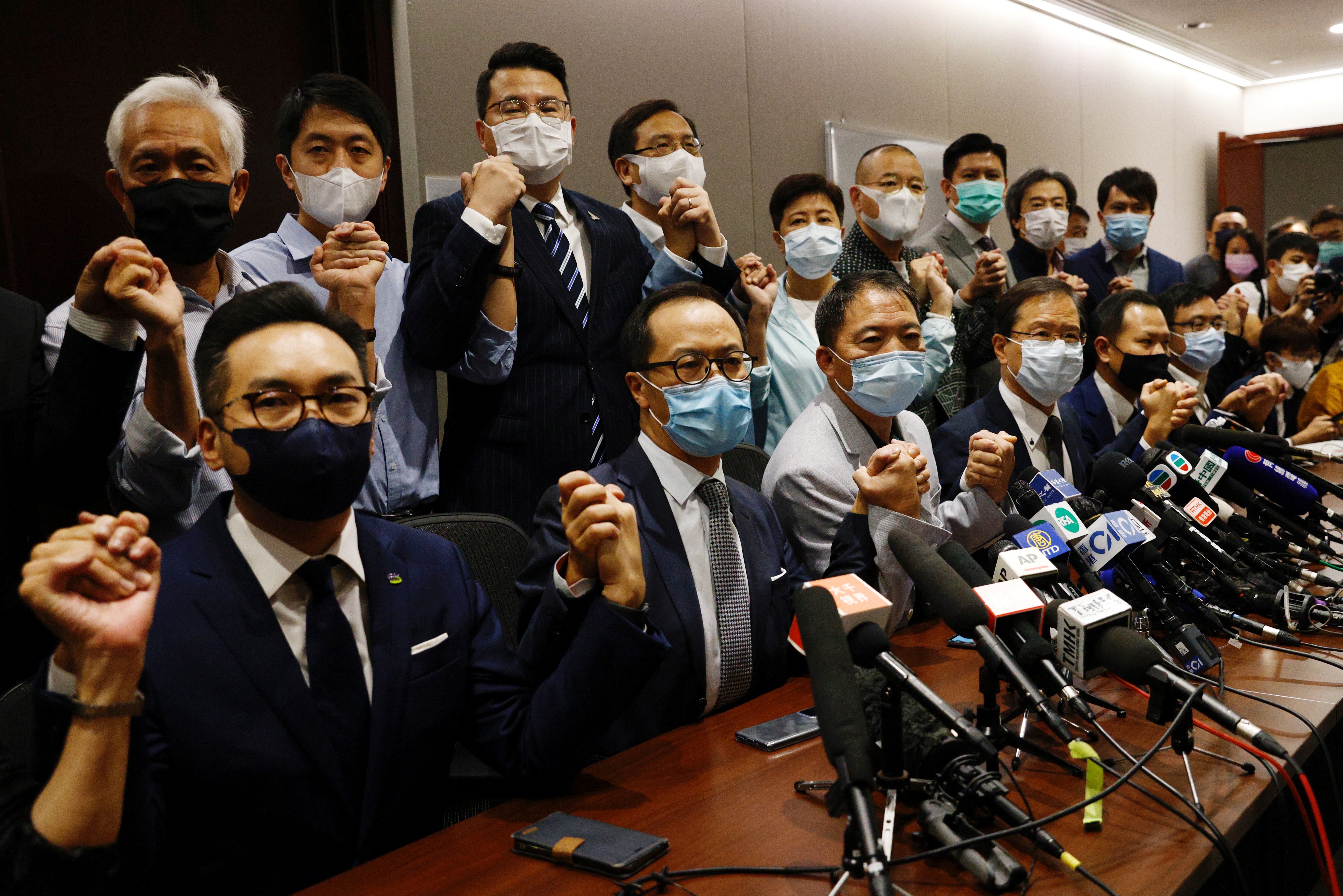 Pan-democratic legislators including Wu Chi-Wai, Claudia Mo and Lam Cheuk-ting announced to resign from the Legislative Council after Alvin Yeung Ngok-kiu, Kwok Ka-ki, Kenneth Leung and Dennis Kwok were disqualified when China passed a new resolution in H