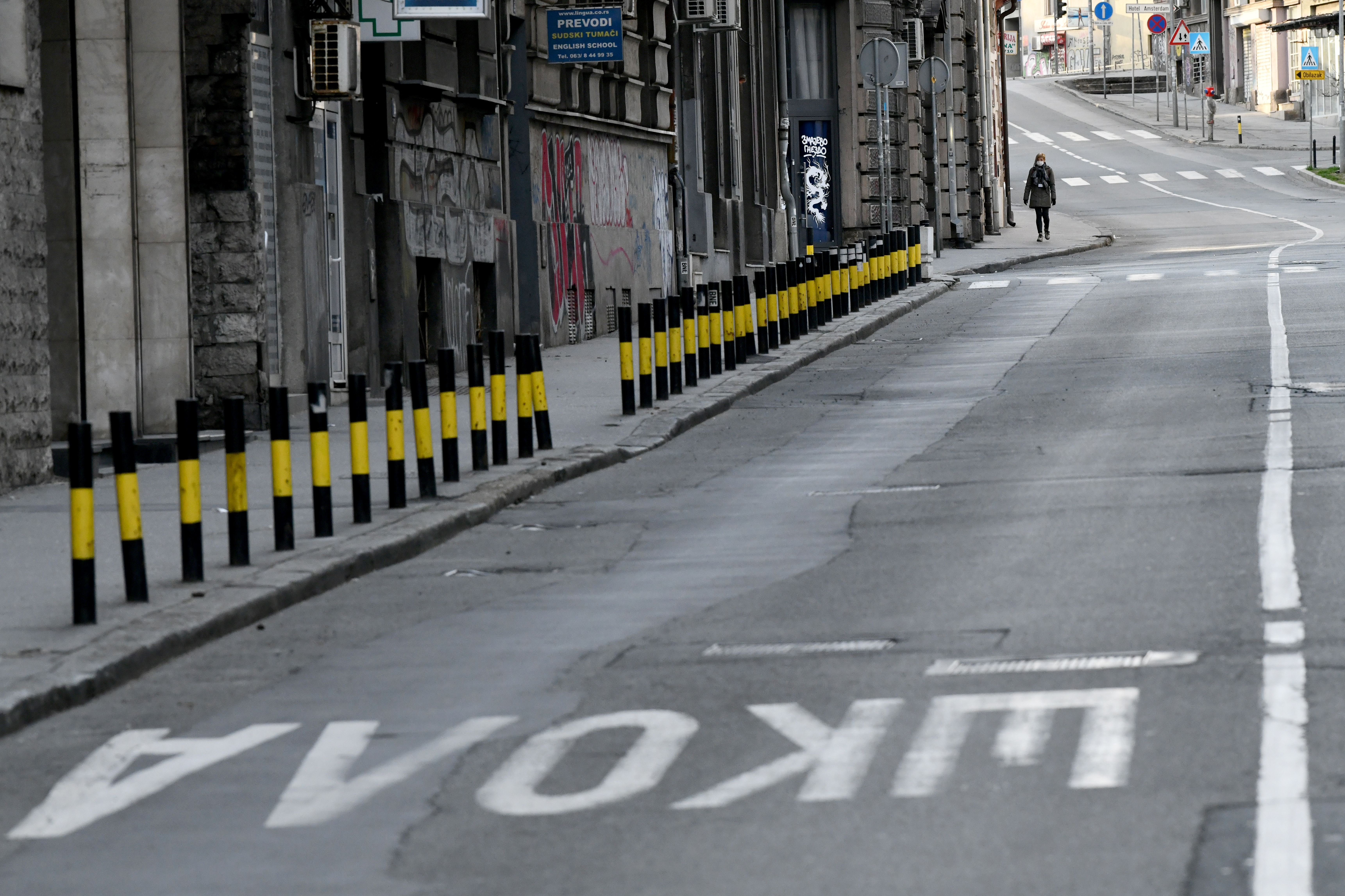 Beograd 01.04.2020. Prazne ulice, prazan grad, korona, koronavirus, setac, ulica, skola,  Foto: Vladislav Mitić/Nova.rs