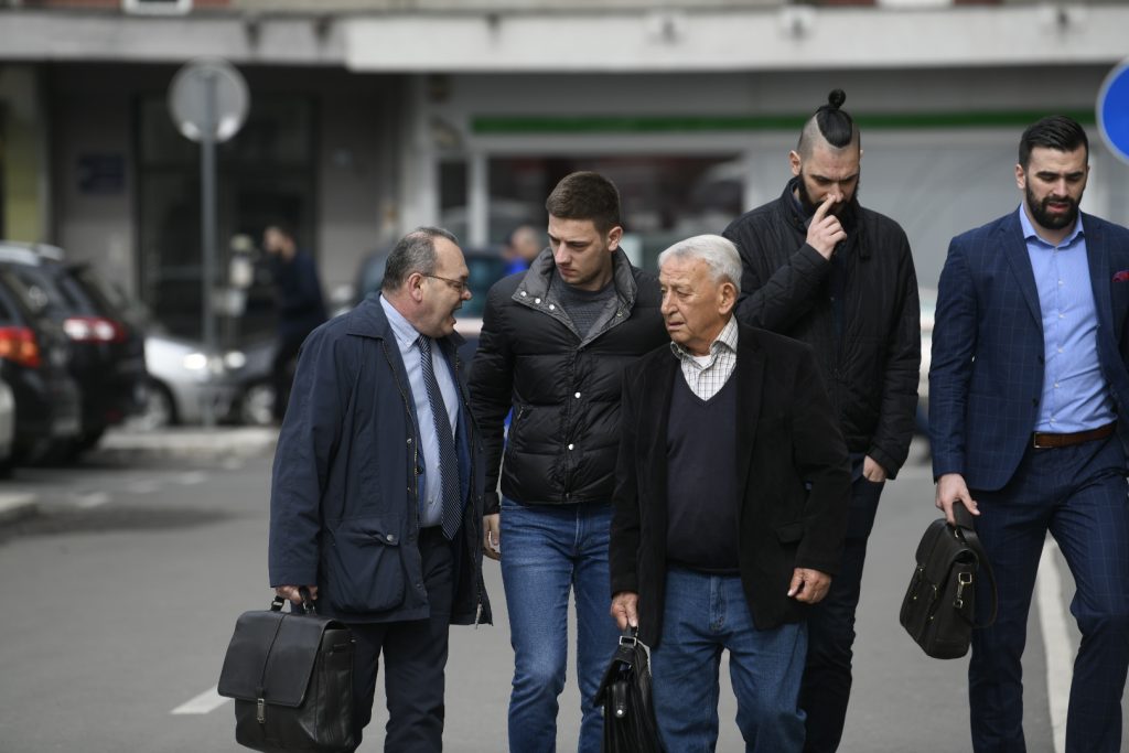 Beograd 11.03. 2020. Aleksandar Mitrović sin vlasnika Pinka Željka Mitrovića, prvo pojavljivanje na ponovljenom procesu povodom saobraćajne nesreće u kojoj je stradala Andrea Bojanić i advokati odbrane Aleksandra Mitrovića Foto: Nemanja Jovanović/Nova.rs