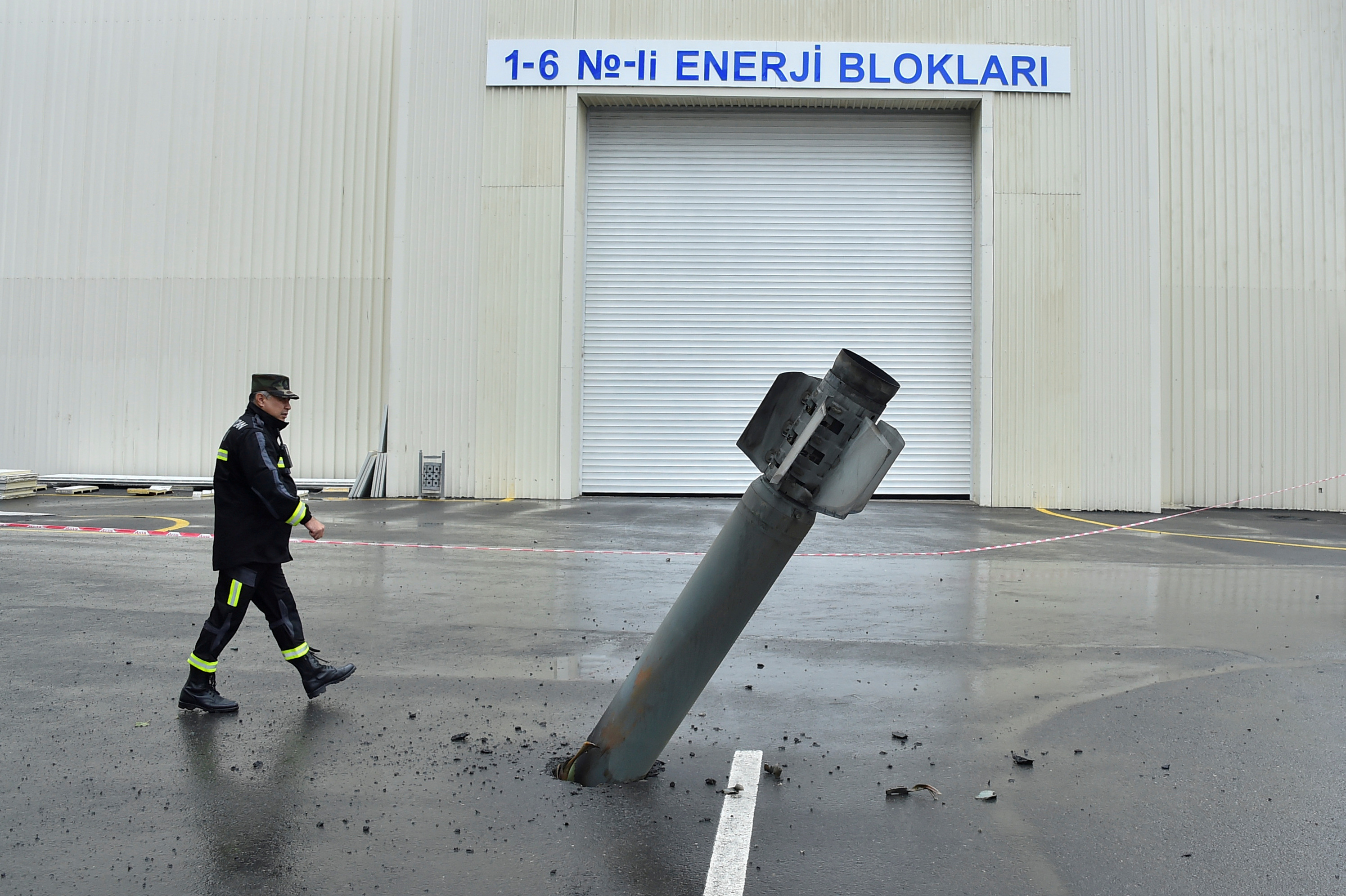 An unexploded BM-30 Smerch rocket near the Mingachevir Hydro Power Station in the town of Mingachevir
